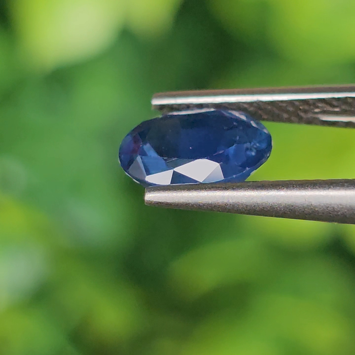 พลอย ไพลิน Blue Sapphire 1.20 กะรัต (Cts.) พลอยแท้ อัญมณีมงคลประจําวันเกิด เครื่องประดับพลอย