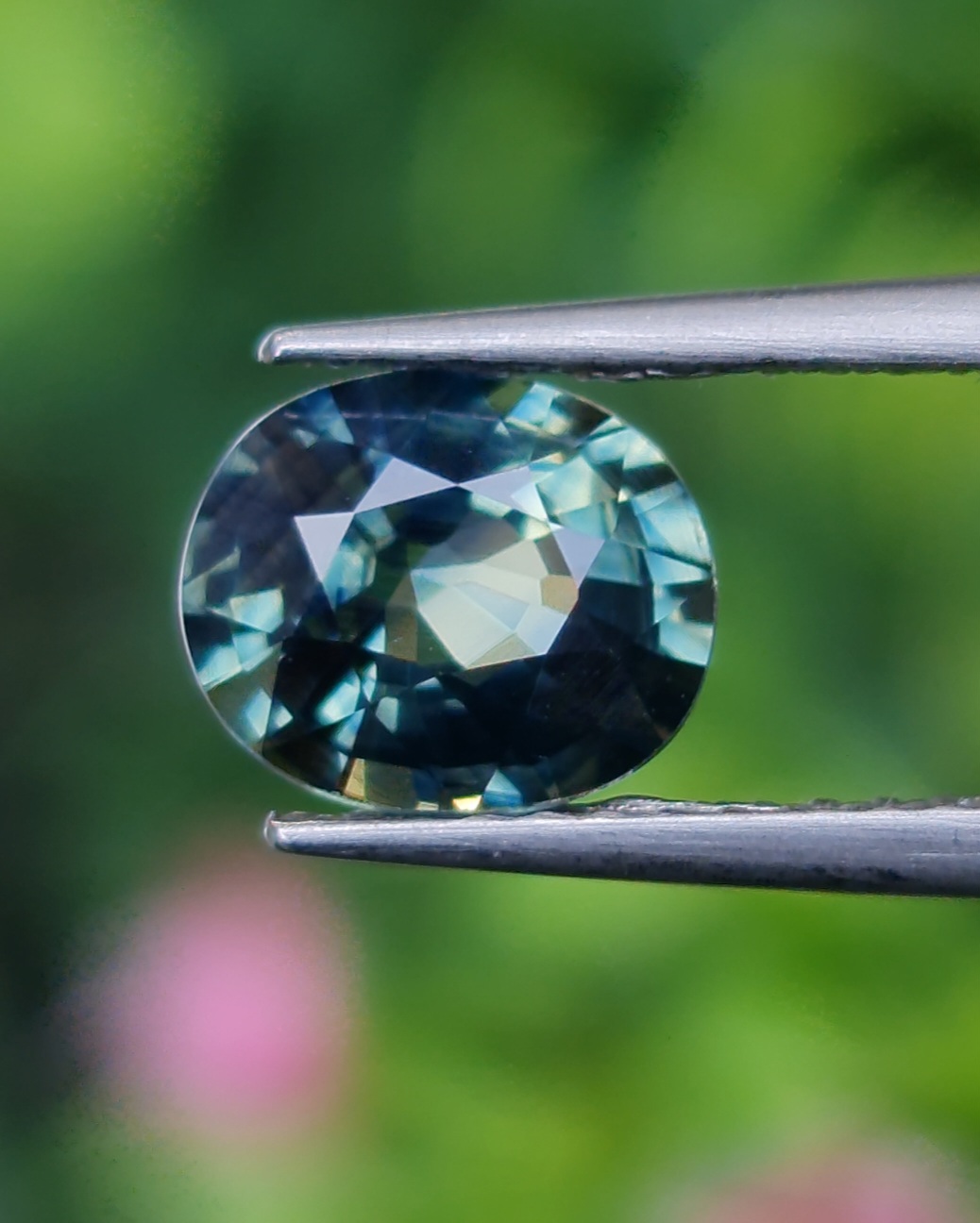 พลอย แซฟไฟร์ 3 สี Tri-Color Sapphire 1.29 กะรัต (Cts.) ดิบ (Unheated) พลอยแท้ อัญมณีมงคลประจําวันเกิด เครื่องประดับพลอย