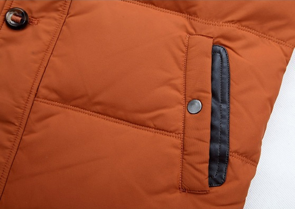 เสื้อกันหนาวผู้ชาย เสื้อแจ็คเก็ตขนเป็ดรุ่นหนาลุยหิมะ ฮู้ดแต่งเฟอร์ (10168MM)