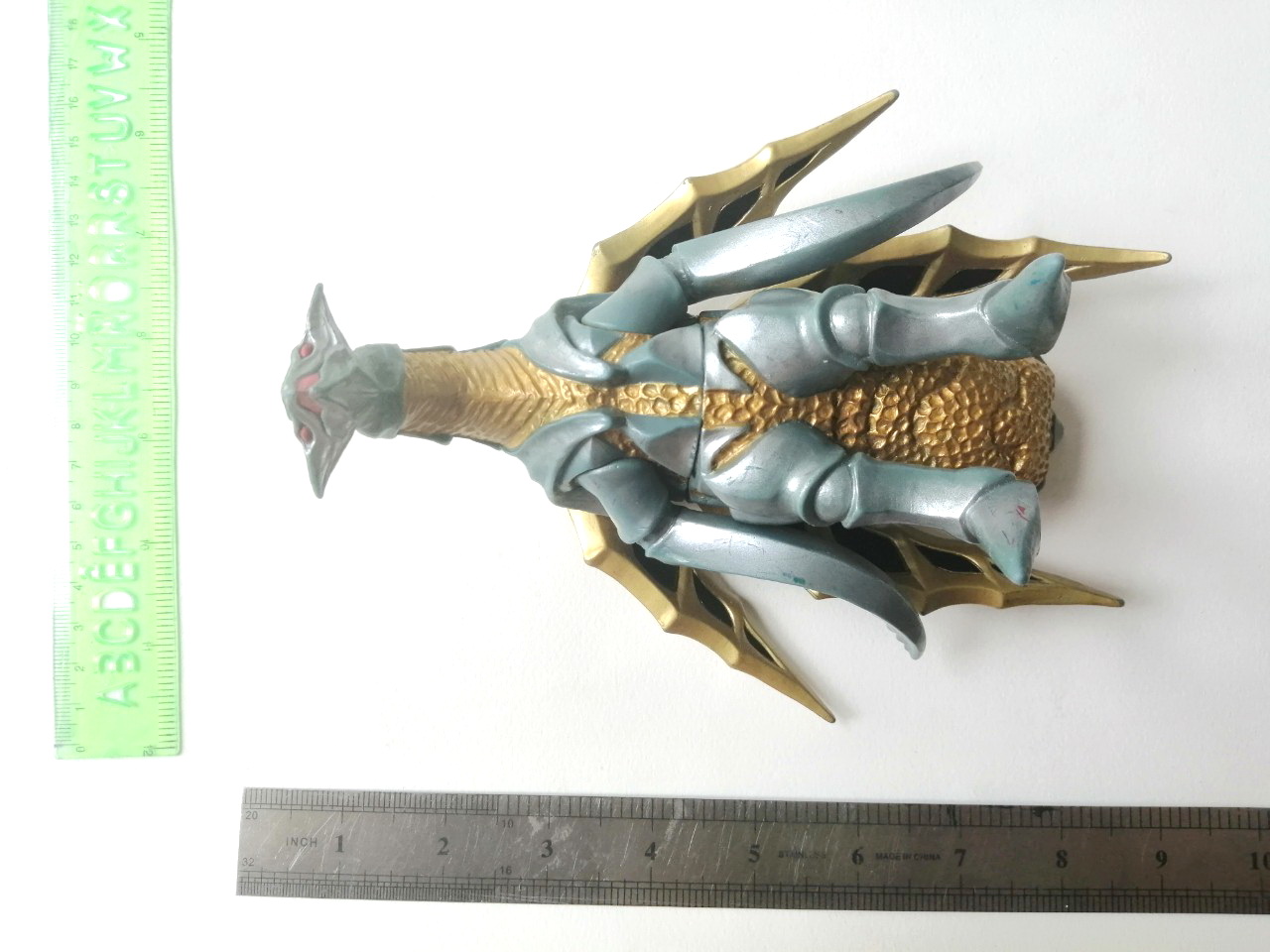 ซอฟ 7 นิ้ว บาจิริส สัตว์ประหลาดจากอุลตร้าแมนไกอา ตัวใหญ่่ ลงสีสวย มีรอยบ้าง