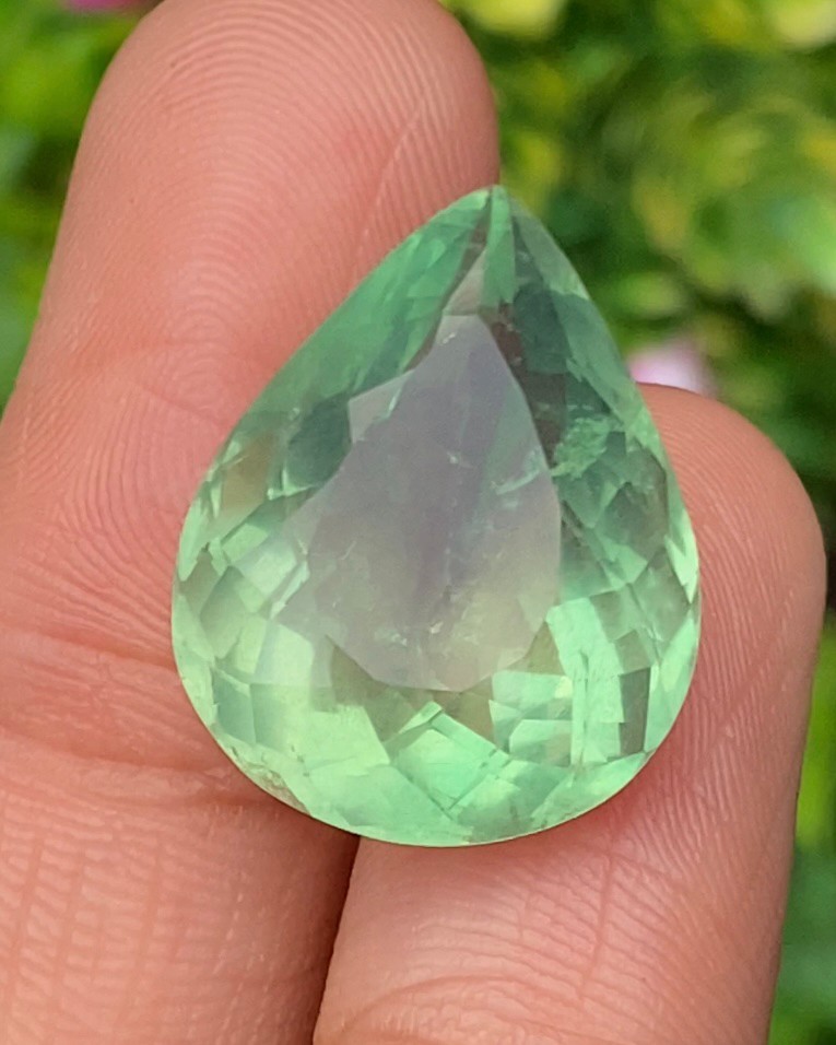 พลอย ฟลูออไรด์ (Fluorite) 23.43 กะรัต (Cts.)พลอยแท้ อัญมณีมงคลประจําวันเกิด เครื่องประดับพลอย