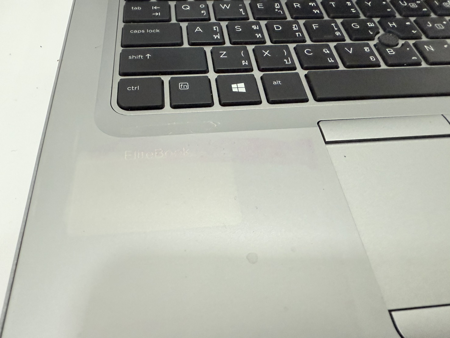 Notebook HP EliteBook 840 G4 (i5-7300U/8GB/M.2 256GB) ไม่มี Adapter แบต 78% แบตเสื่อม จอ Bright ขอบยางเสื่อม