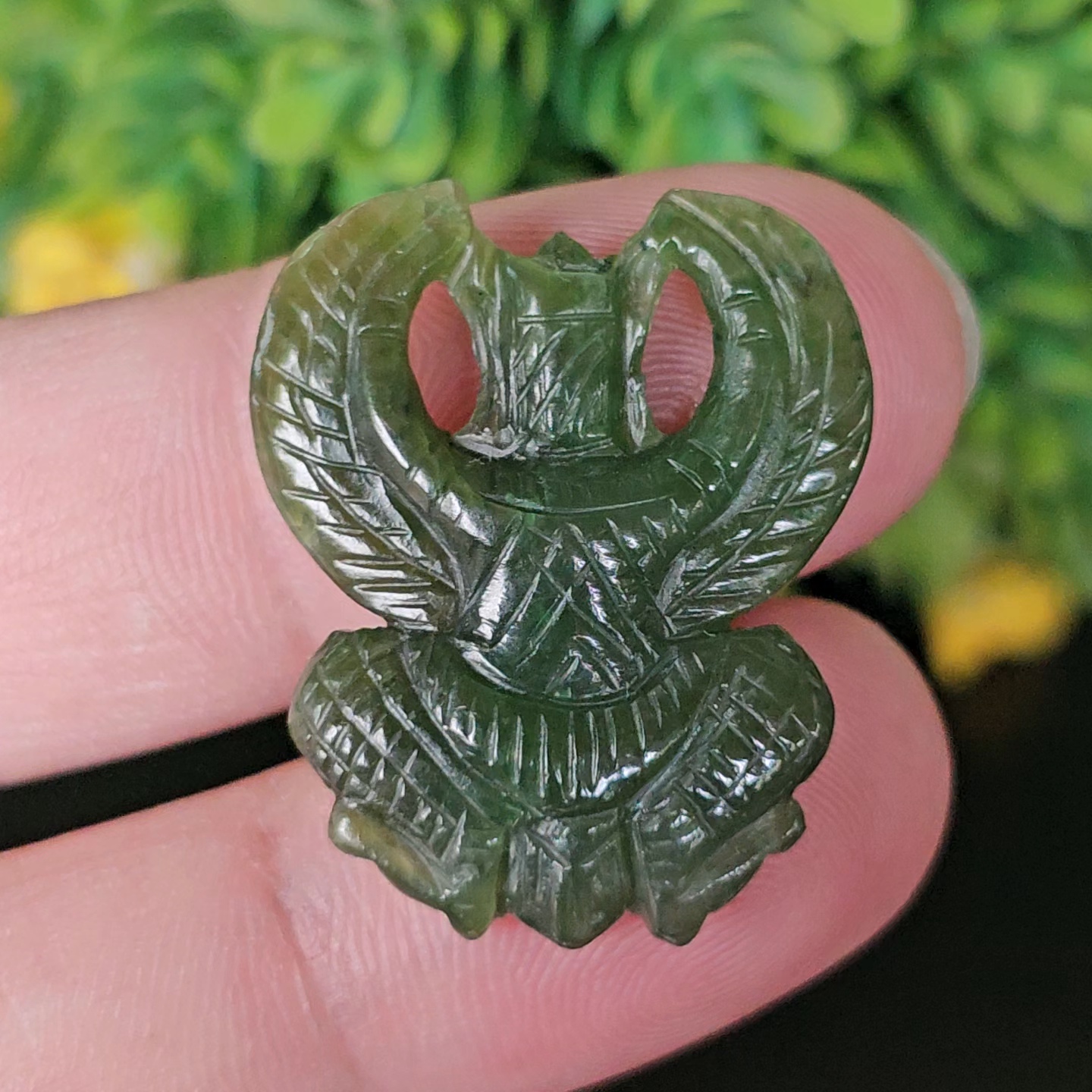 หยกแกะสลัก ครุฑ เนฟไฟรต์ (Nephrite jadeite)