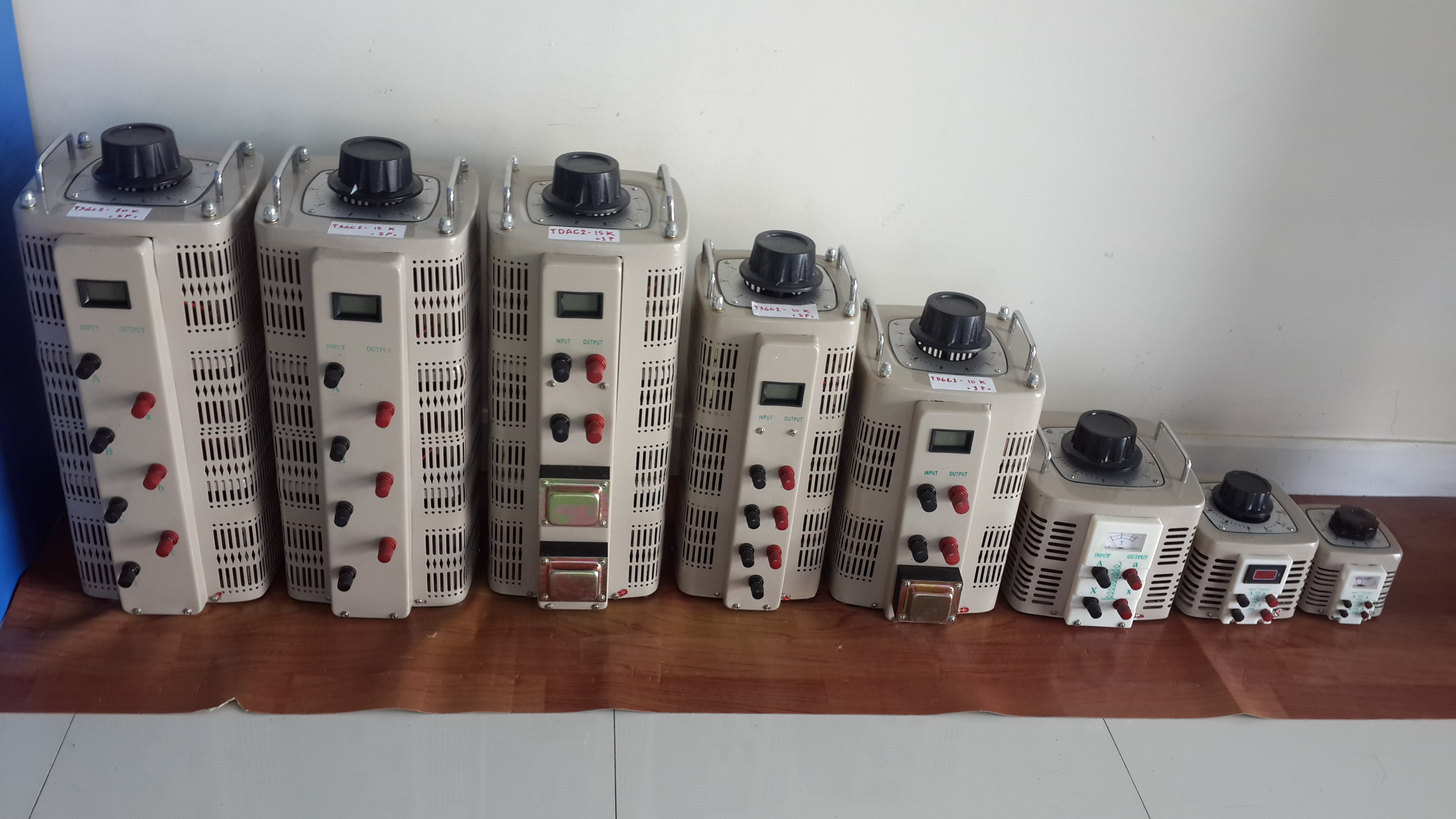 วาริแอค หม้อแปลงปรับแรงดันไฟฟ้าชนิดแกนหมุน 20Kva 1 เฟส