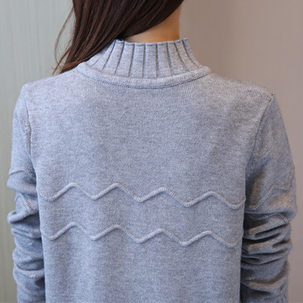 เสื้อสเวตเตอร์ไหมพรมคอเต่าตัวยาว ผ้าหนานุ่มถักลายนูน (12167B)