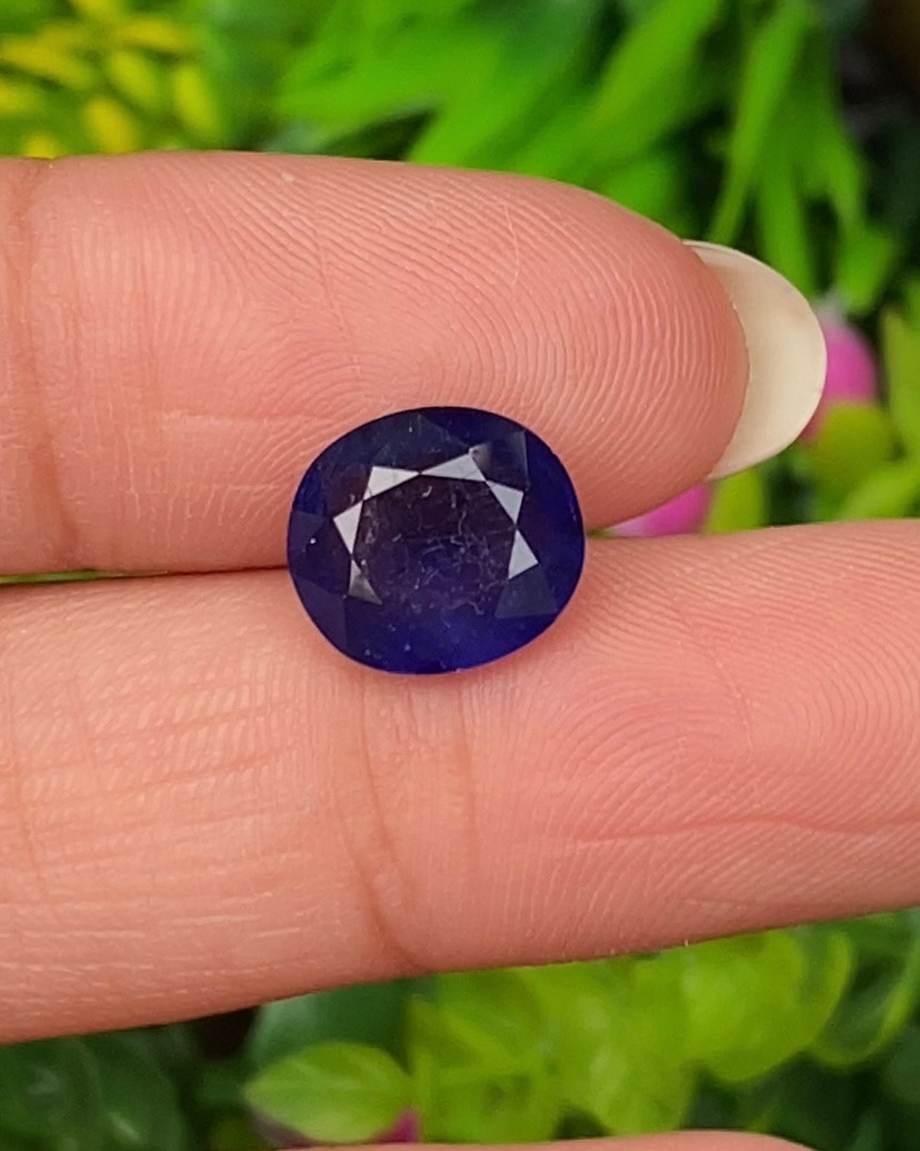 ไพลิน (Blue Sapphire) 4.40 กะรัต (Cts.) พลอยแท้ อัญมณีมงคลประจําวันเกิด เครื่องประดับพลอย