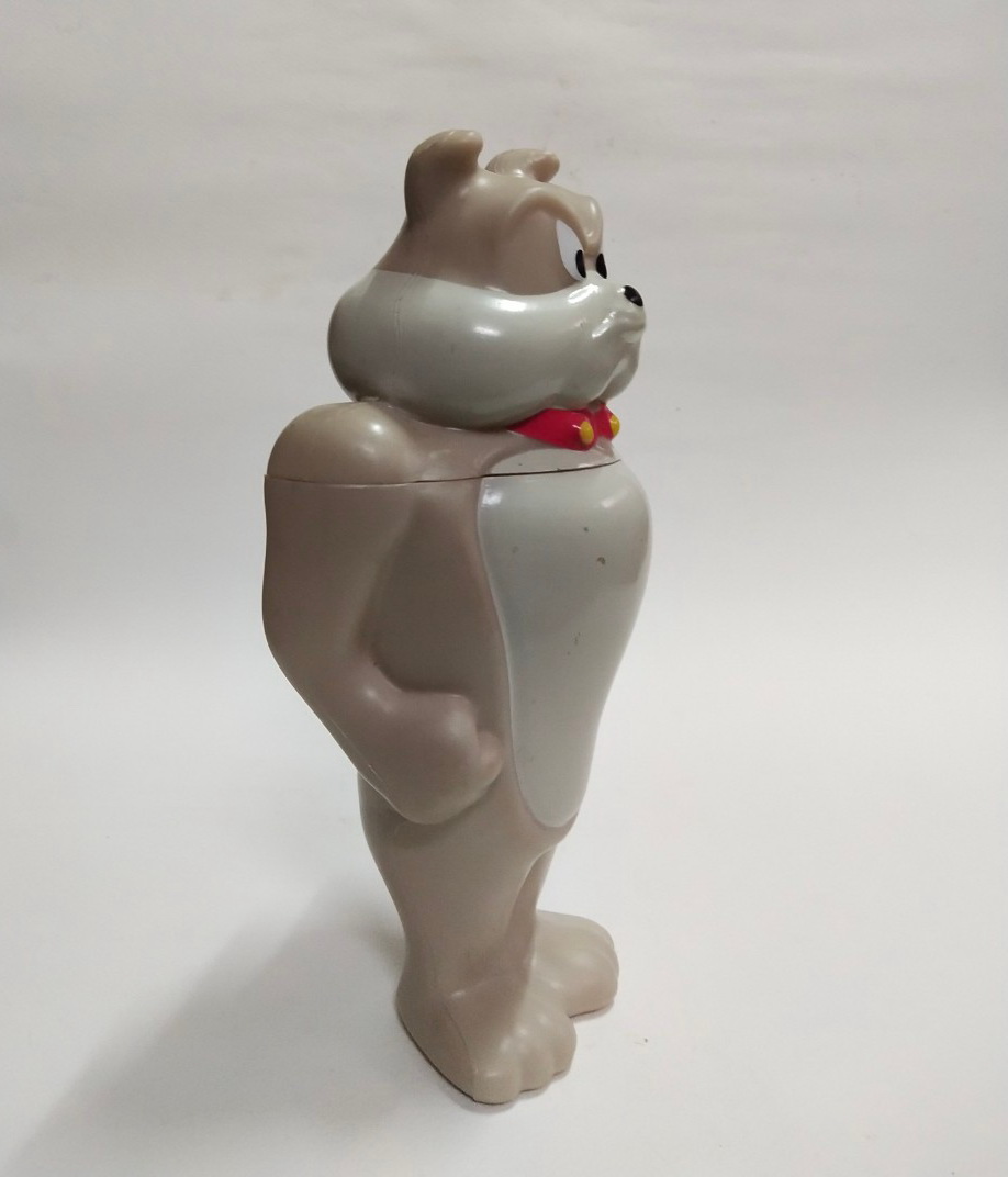 แก้วน้ำพลาสติก งานEGV " บูลด๊อก" ศัตรูคู่ปรับ ทอมกับเจอรี่ งานเก่าสะสมสภาพดีมีรอยบ้าง ค่อนข้างหายาก