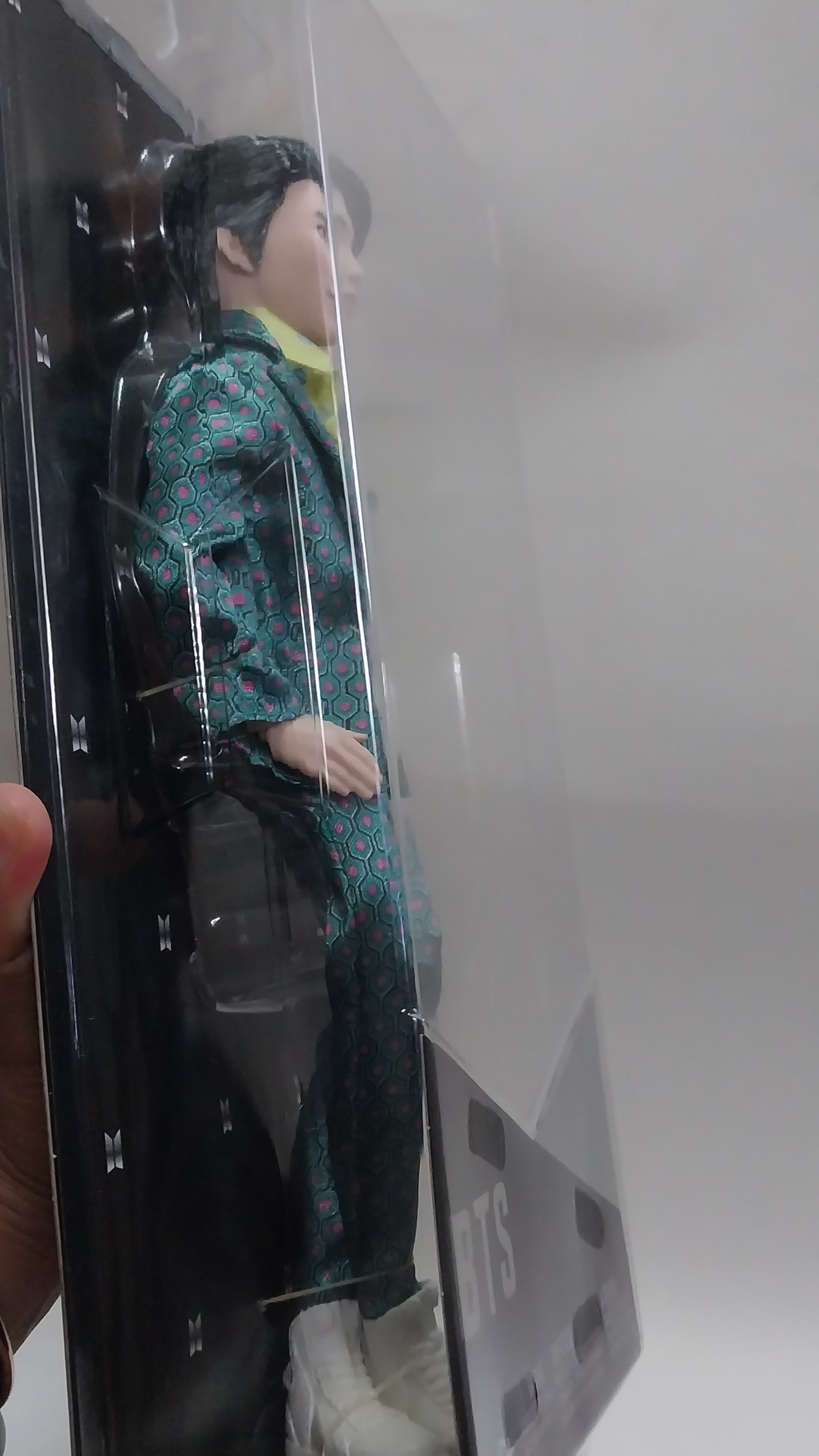 มีหลายภาพ มือ1 กล่องชำรุดบ้าง มีหลายภาพ ตุ๊กตาบอยแบรนด์เกาหลี BTS ของแท้แมทเทล