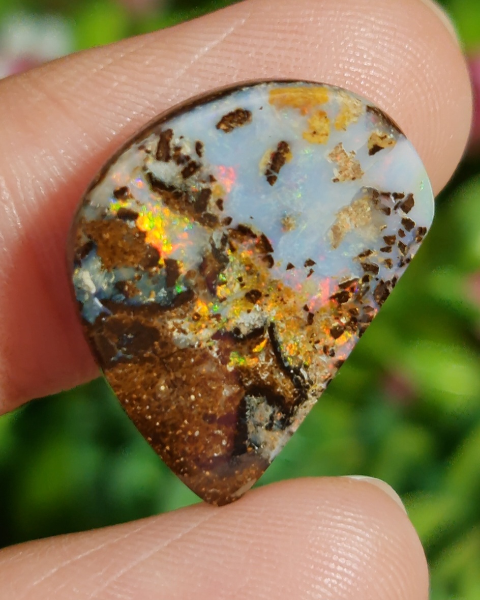พลอย โบลเดอร์ โอปอล ออสเตรเลีย Australian Boulder Opal 14.3 กะรัต (Cts.) พลอยแท้ อัญมณีมงคลประจําวันเกิด เครื่องประดับพลอย