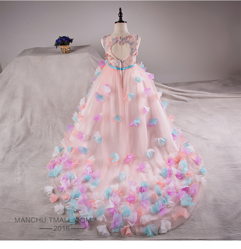 Pre-order ชุดราตรีเด็ก ชุดออกงาน ชุดกระโปรง ชุดแฟนซี สไตล์เจ้าหญิง แขนกุด คอกลม หน้าสั้นหลังยาว แต่งดอกไม้ ซิปหลัง สำเนา