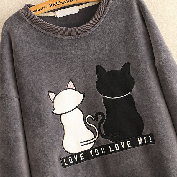 เดรสกันหนาว แขนยาว ผ้ากำหยี่หนานุ่มปักลายแมว (12335LM)