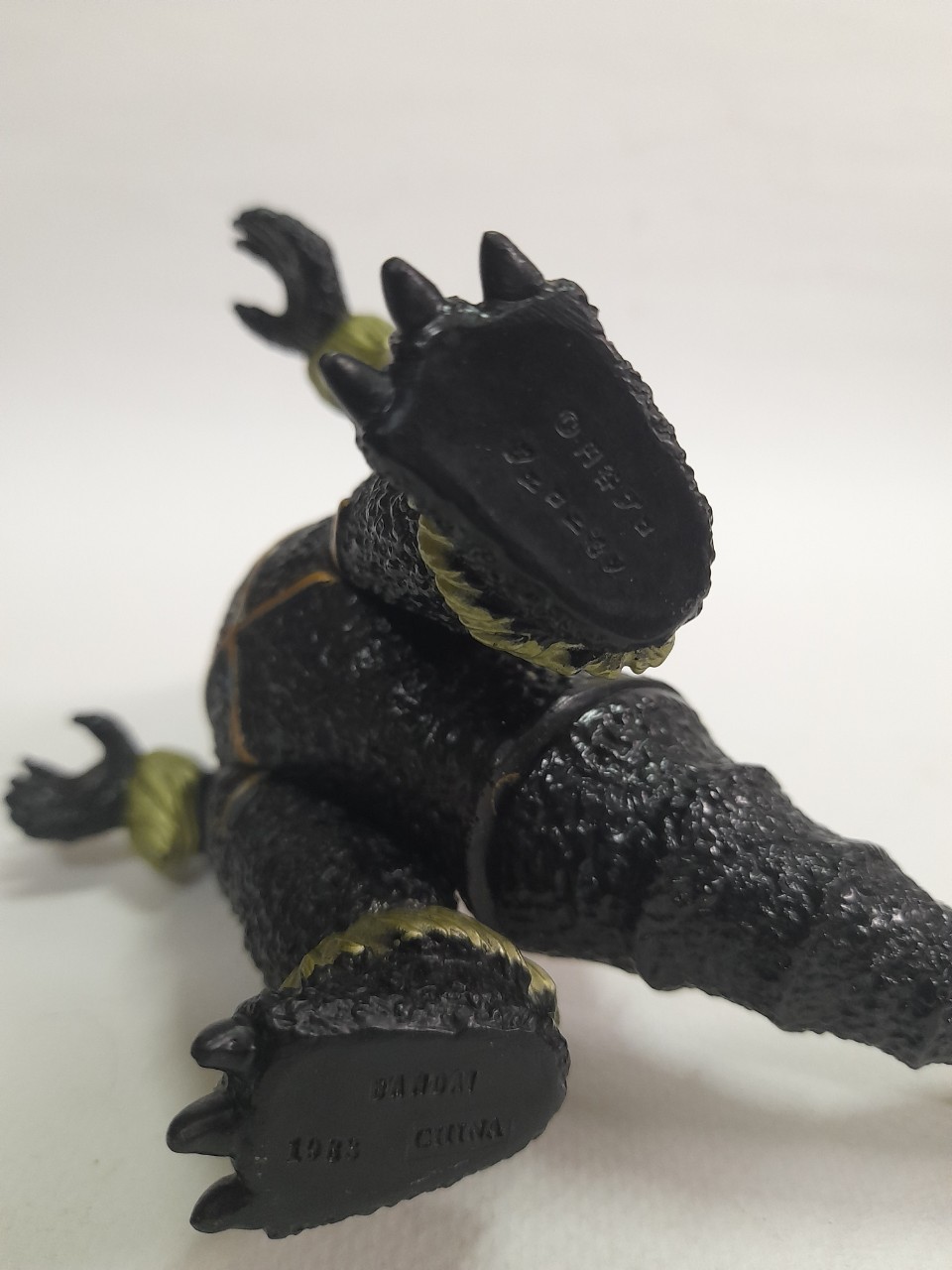 ซอฟ 6.5-7 นิ้ว สัตว์ประหลาดเจอโรนิม่อน จากอุลตร้าแมน มือสอง สภาพดี มีรอยบ้าง มีปั๊มใต้เท้า