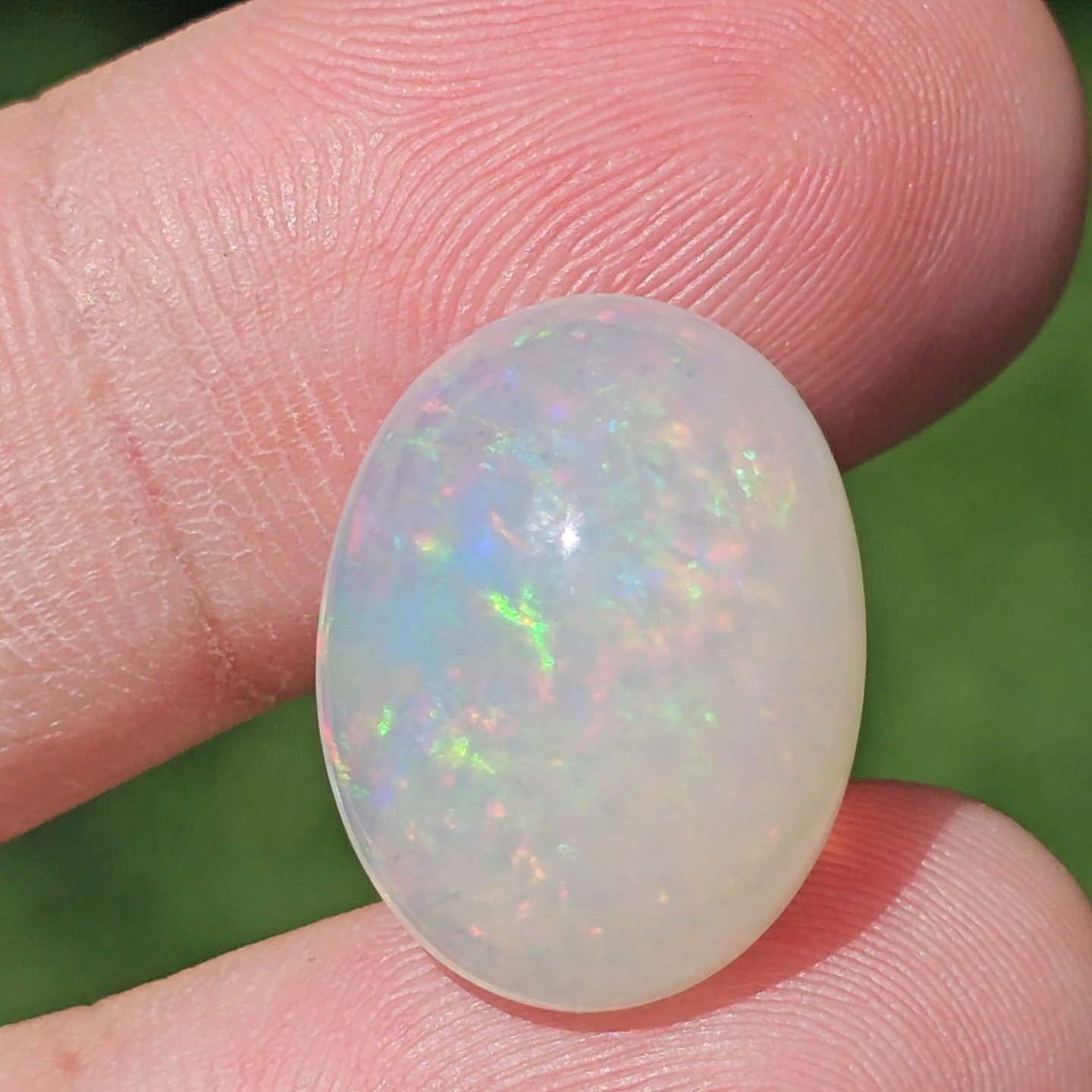 พลอย ไวท์ โอปอล White Opal 12.20 กะรัต (Cts.) พลอยแท้ อัญมณีมงคลประจําวันเกิด เครื่องประดับพลอย