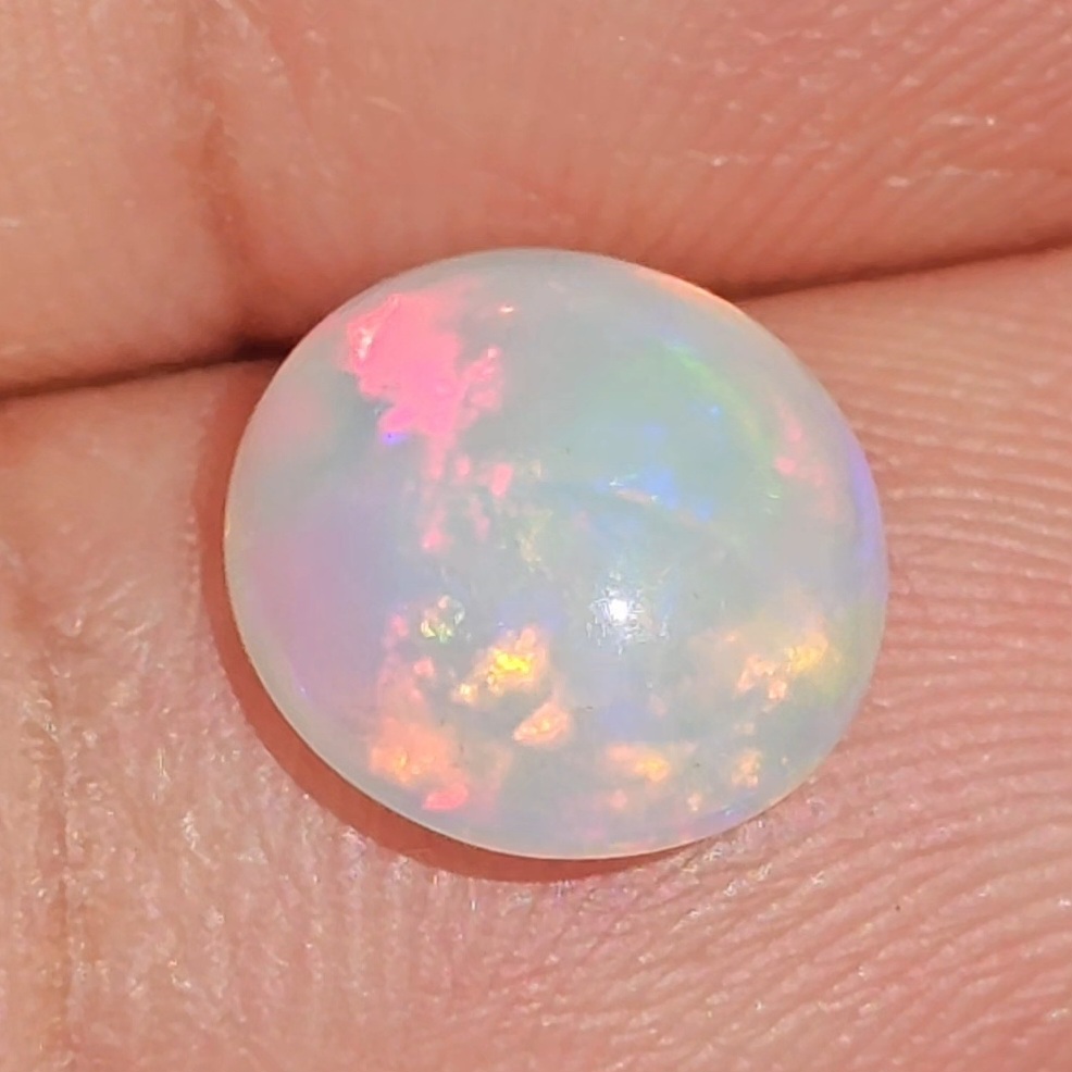 พลอย ไวท์ โอปอล White Opal 1.45 กะรัต (Cts.) พลอยแท้ อัญมณีมงคลประจําวันเกิด เครื่องประดับพลอย