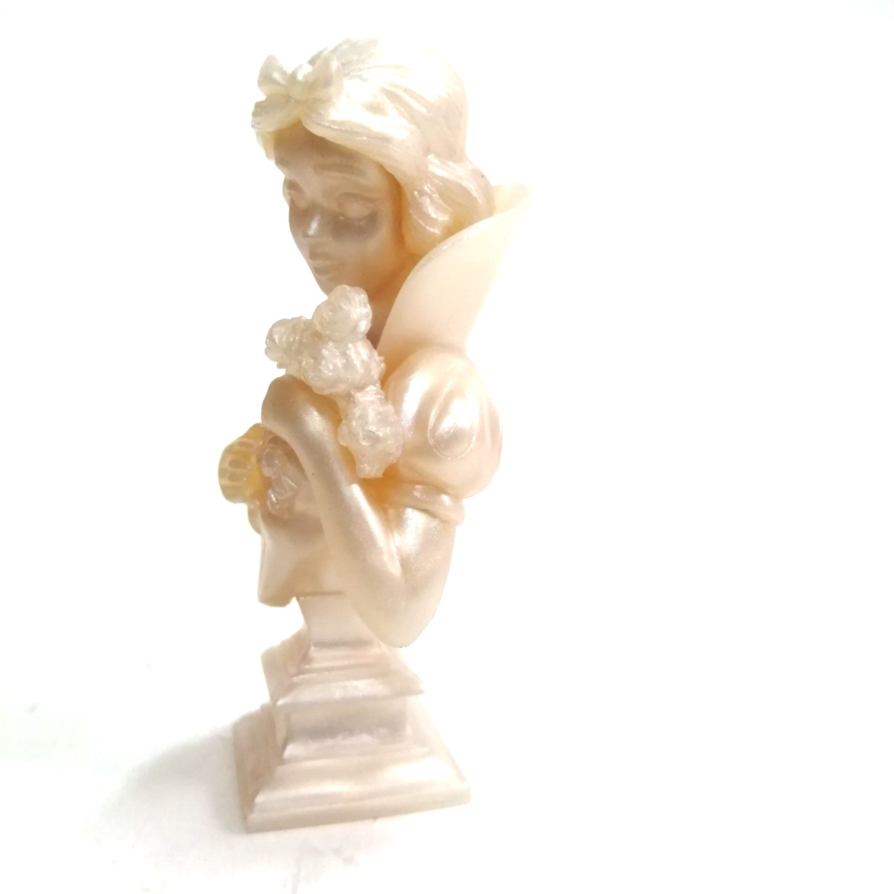 กาชาปอง รูปปั้น bust ครึ่งตัว เจ้าหญิงดีสนีย์ สีมุก เจ้าหญิงสโนว์ไวท์ สภาพดี มีใบปิดตามภาพ