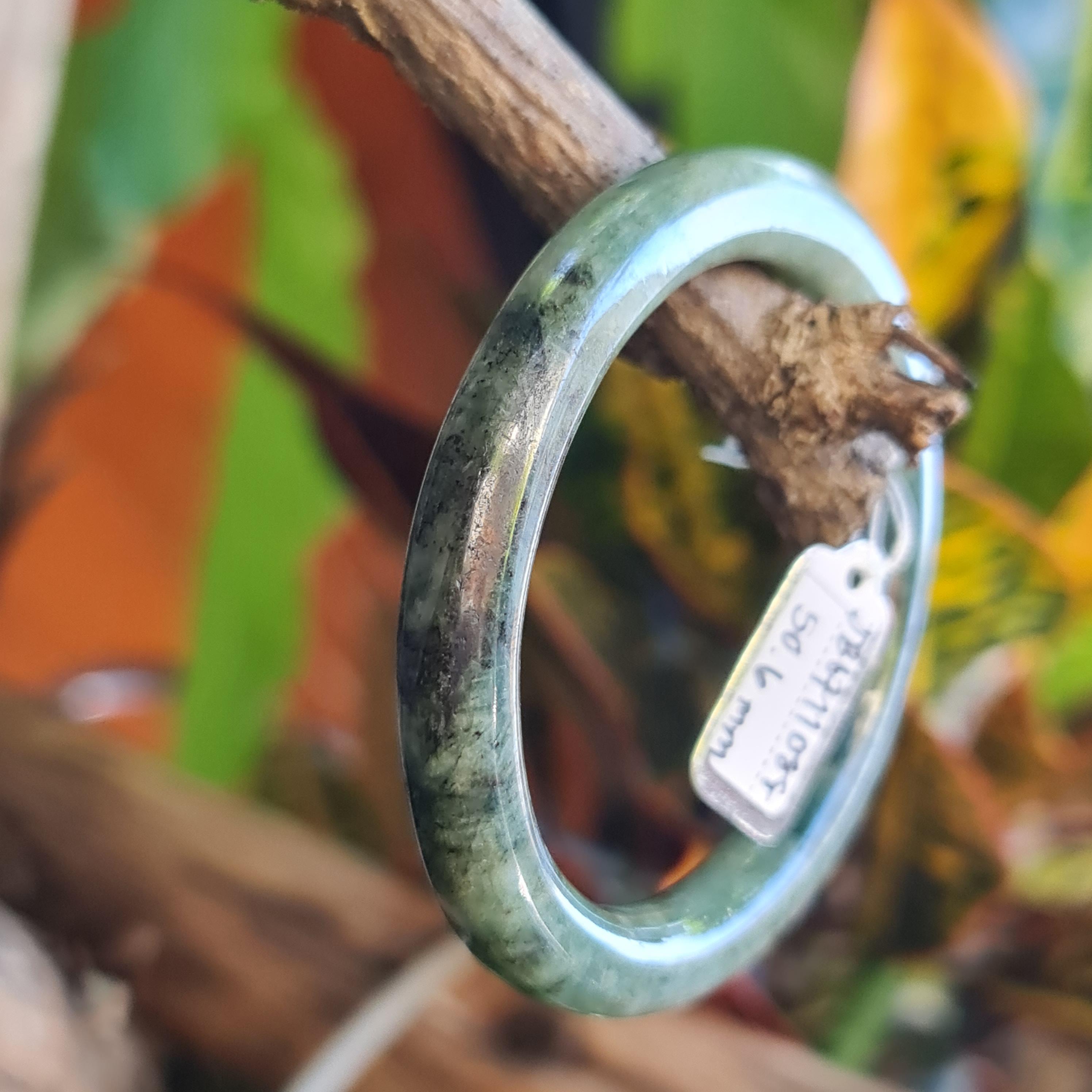 JB6711088 หยก พม่า แท้ Jade กำไลหยก (Jadeite bracelet) พม่า (Myanmar) 50.6 มม.