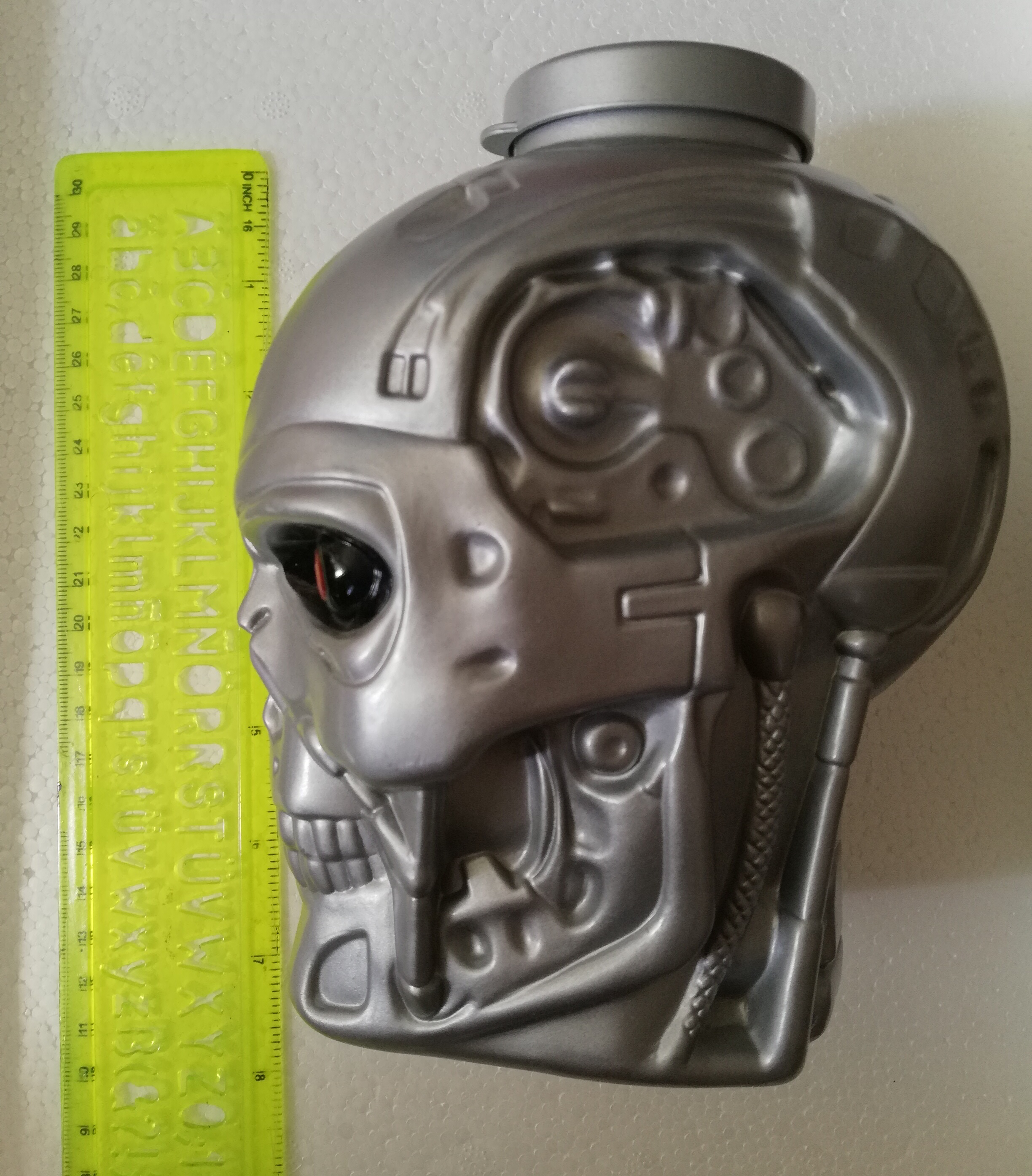 ของสะสม กระบอกน้ำ the Terminator ท๊อปเปอร์ ของ เมเจอร์ซีนีเพลกซ์ สภาพเก่าเก็บ