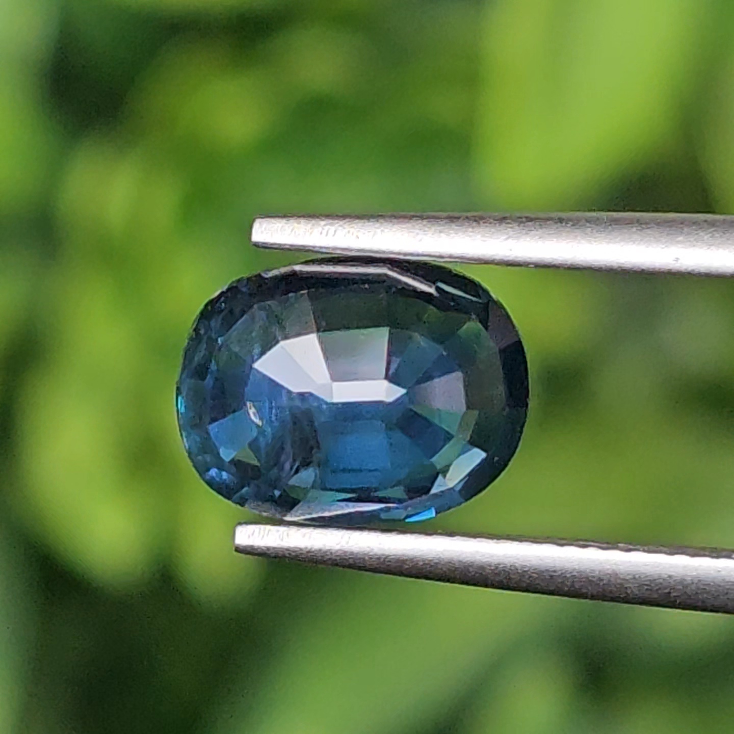 พลอย ไพลิน Blue Sapphire 2.64 กะรัต (Cts.) พลอยแท้ อัญมณีมงคลประจําวันเกิด เครื่องประดับพลอย