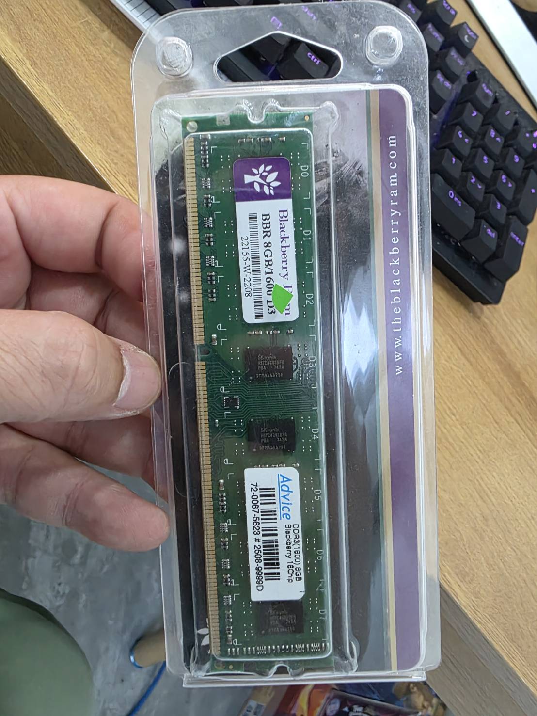 Blackberry 16Chip 8GB DDR3(1600) ของใหม่กล่อง มี 10 ตัว