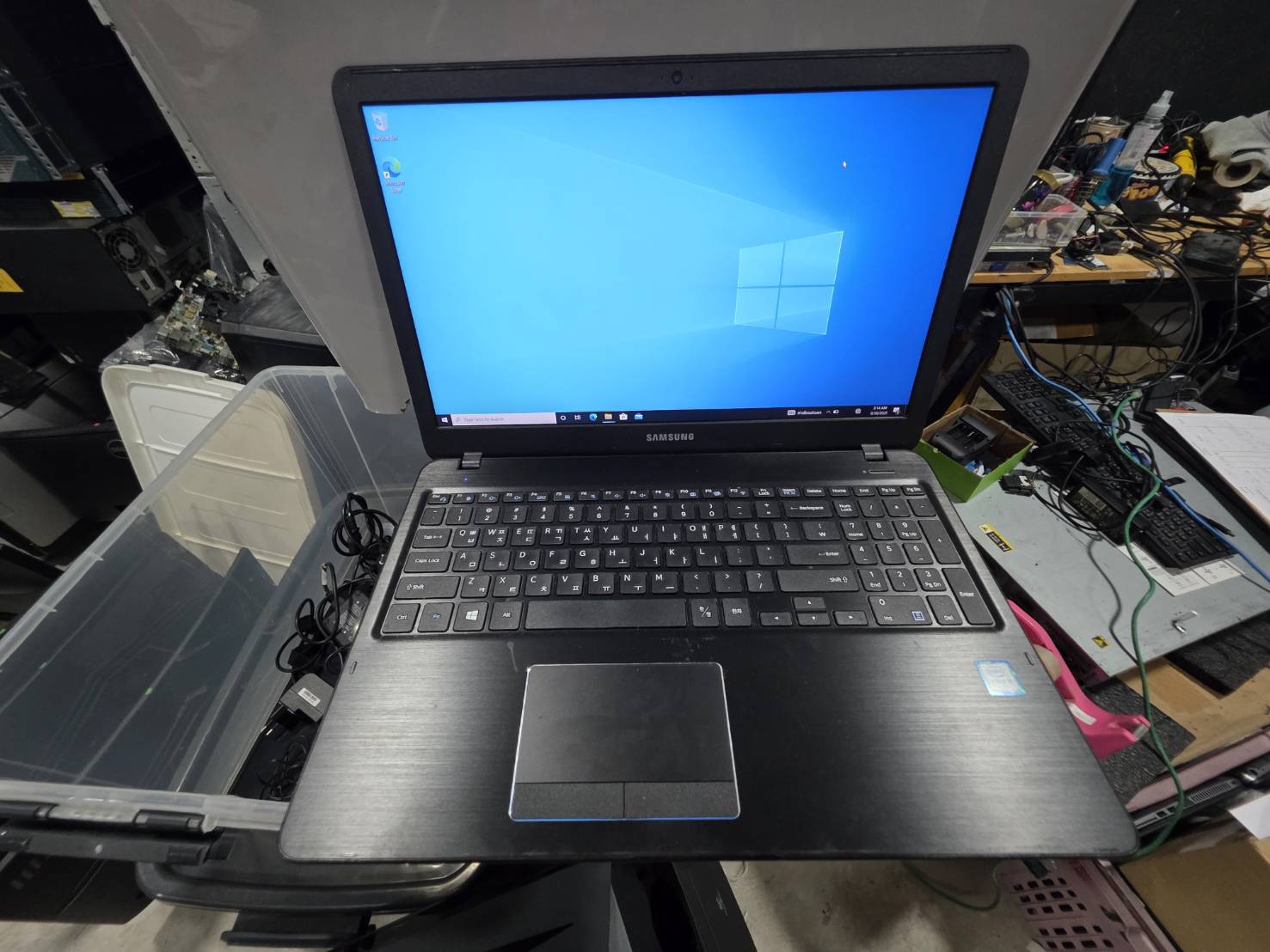 Notebook Samsung S01R i5-6200U Ram 8 GB SSD 256GB + adpter แบตดี เครื่องปกติ