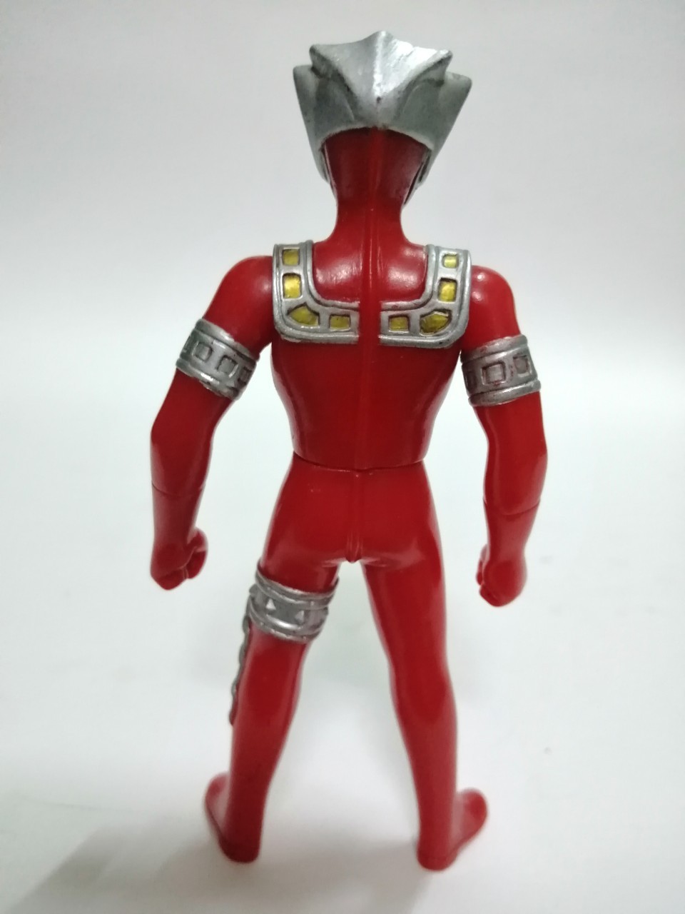 อุลตร้าแอสตร้า 5 นิ้ว แอสตร้า เป็นน้อง อุลตร้าแมนเรโอ ที่ออกเป็นของเล่นน้อยมา ตัวนี้ขนาด5นิ้ว เป็นอีกตัวที่สัดส่วนลงตัวมาก มีครบทั้งโซ่ที่ขา และปลอกแขน อาร์มริง สภาพเก่าเก็บสะสม