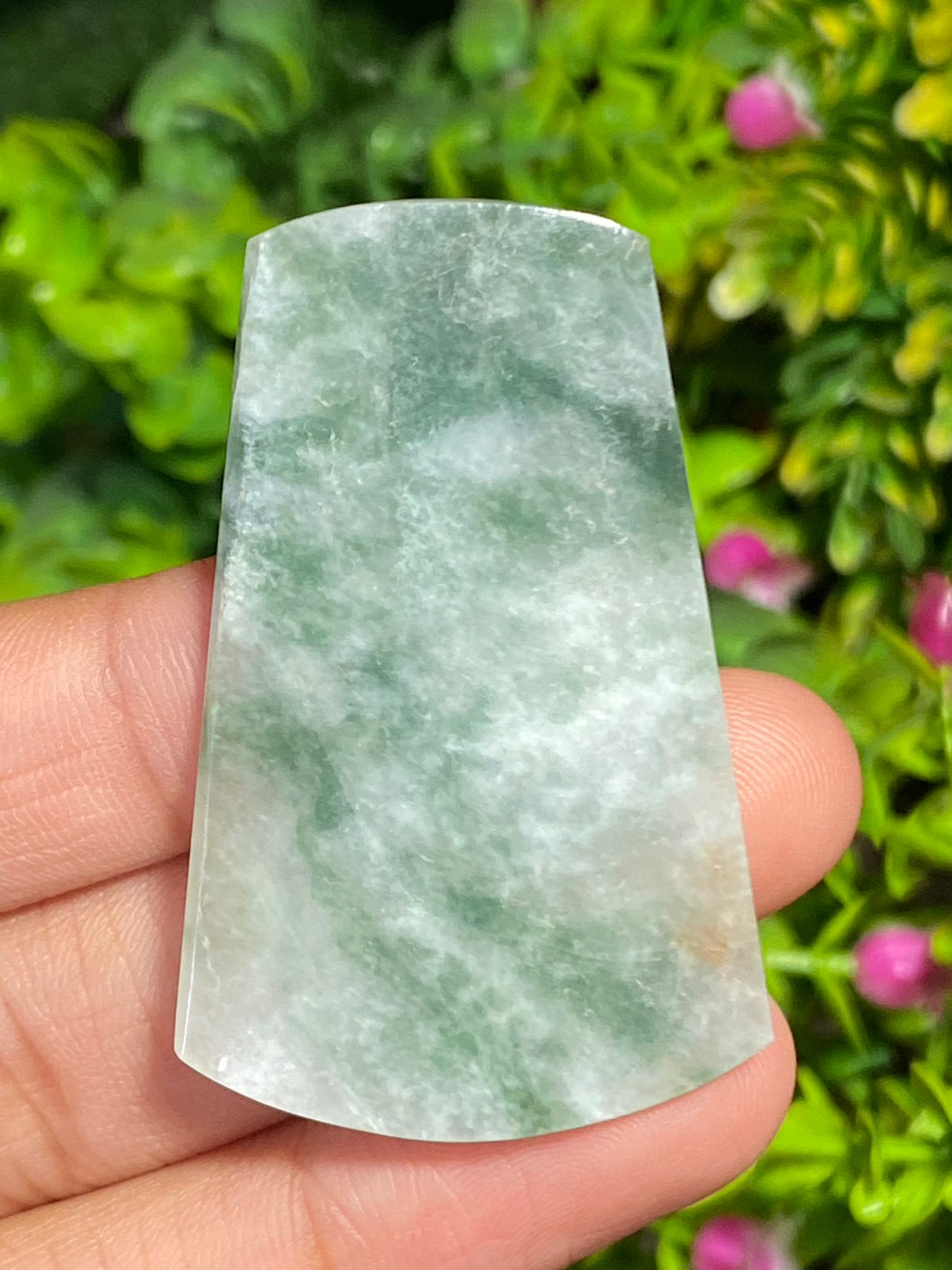 หยกพม่าเจียรนัย (Burmese jade ) 57.51 กะรัต หยกพม่า (jadeite)