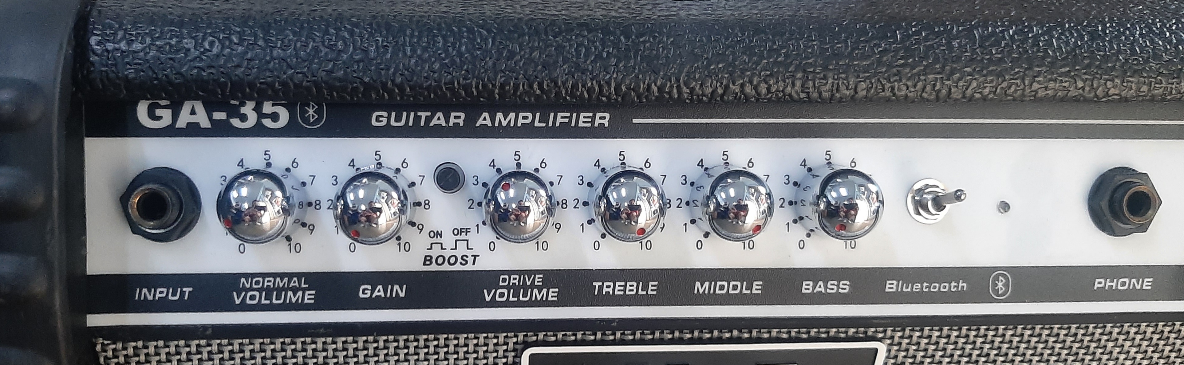 Mr.7 Ga-35 ตู้แอมป์กีตาร์ขนาด 35 วัตต์ มือสอง ประกันร้าน 1 เดือน