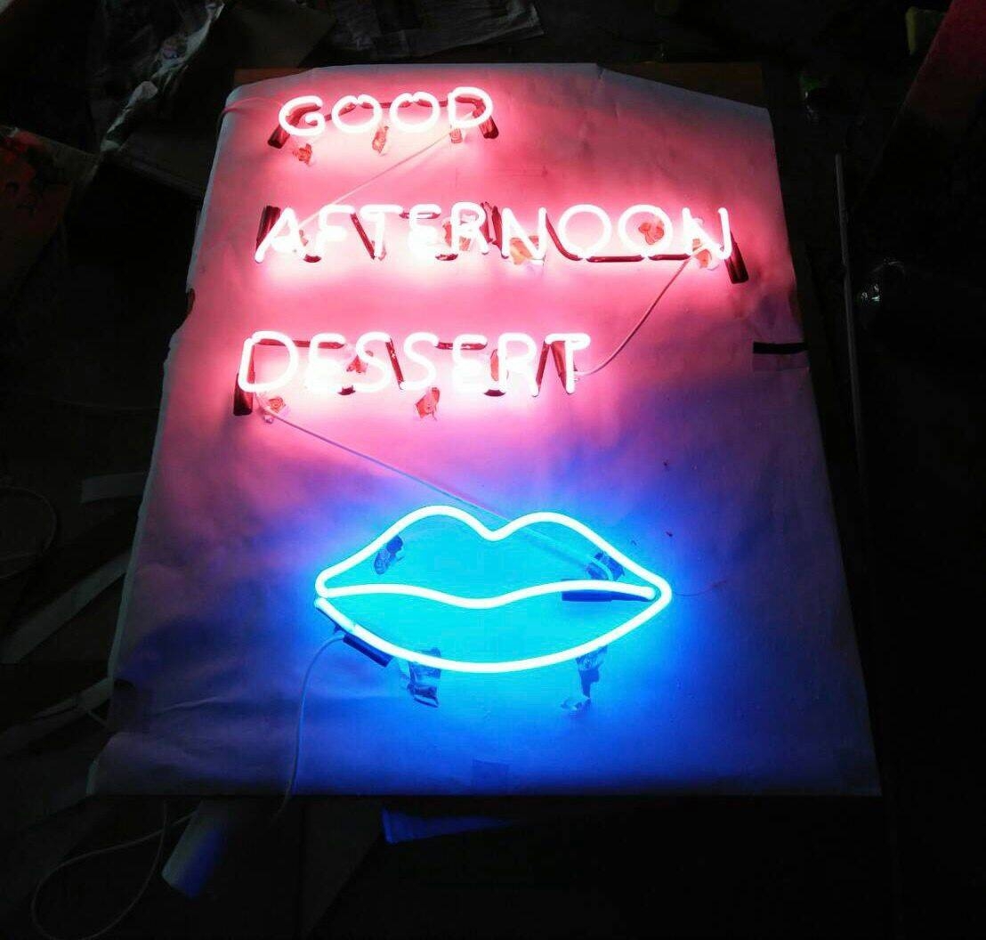 ป้ายไฟนีออนดัด