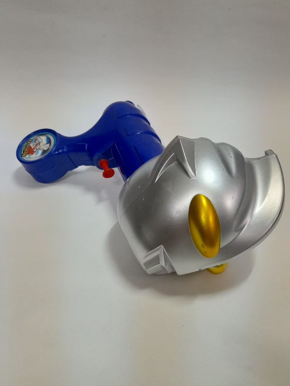 มีหลายภาพ,ปืนฉีดน้ำงานเอเพกซ์ทอยสำหรับสะสม อุลตร้าแมนไทก้า มือสองสภาพดีมีรอยบ้าง