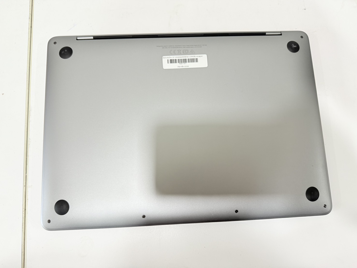 Apple Macbook Pro 13" 2022(M2/8GB/M.2 256GB)+Adapter