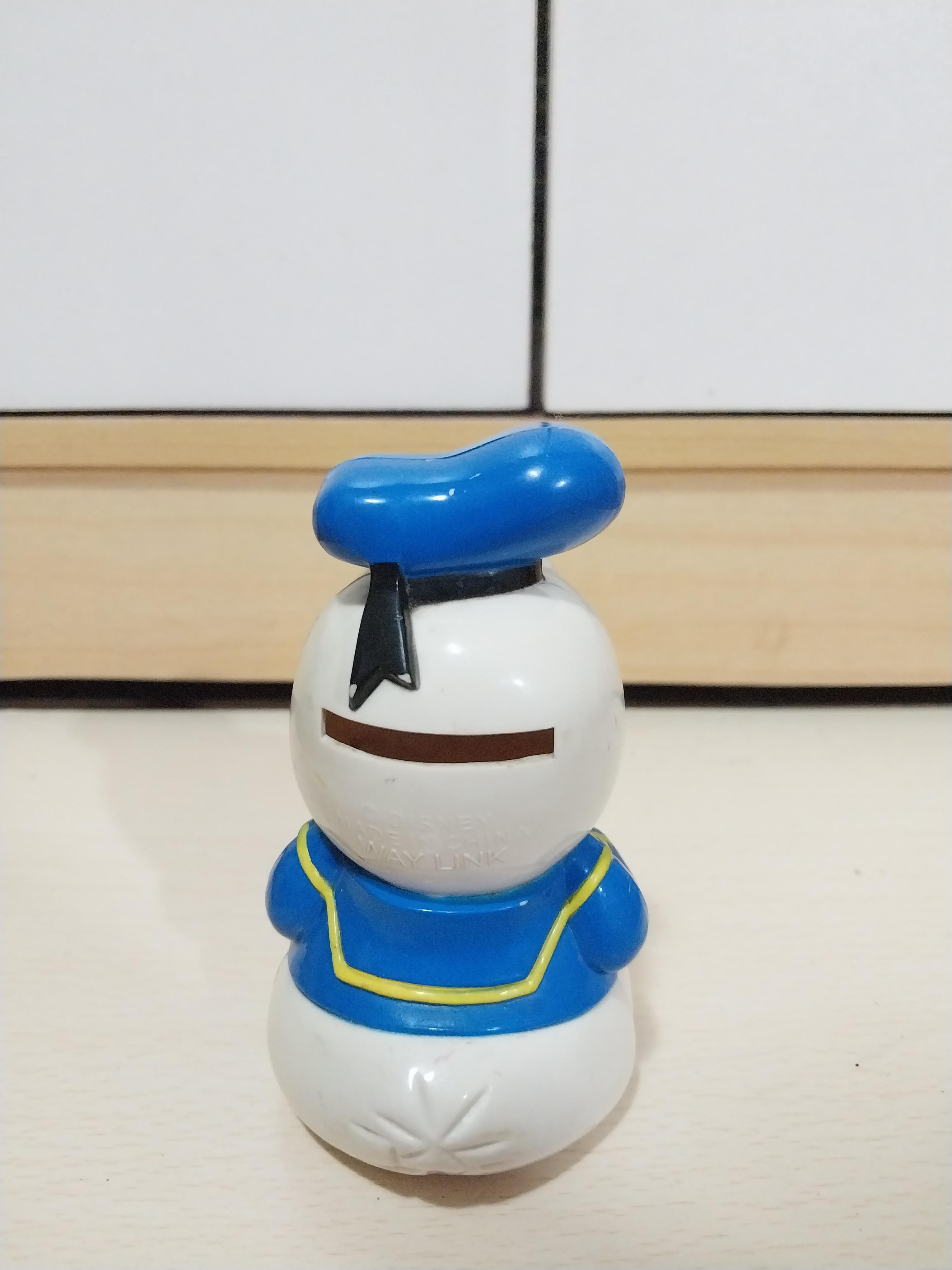 มือ2,มีหลายภาพ,เป็ดโดนัลดั๊ก ของพรีเมี่ยมจากS&P มีรอยบ้างตามภาพ