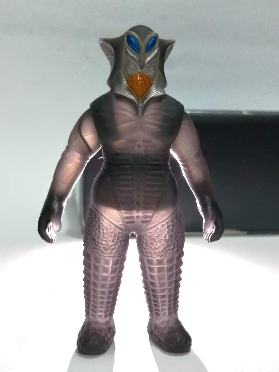 ซอฟ 4 นิ้ว มนุษย์ดาวเมฟิรัส จากอุลตร้าแมน รุ่นตัวใสสีดำ มือสองสภาพดีมีรอยบ้าง