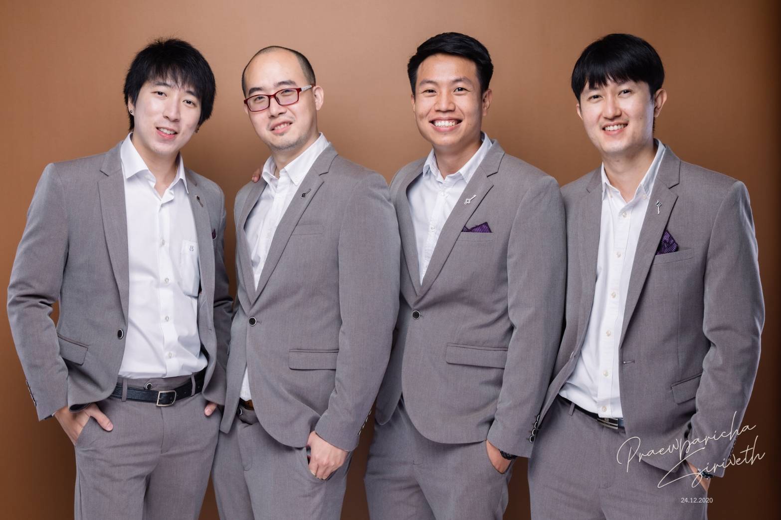 เช่า ชุดสูทชาย สีน้ำตาล ทรงคลาสสิก สไตล์เกาหลี