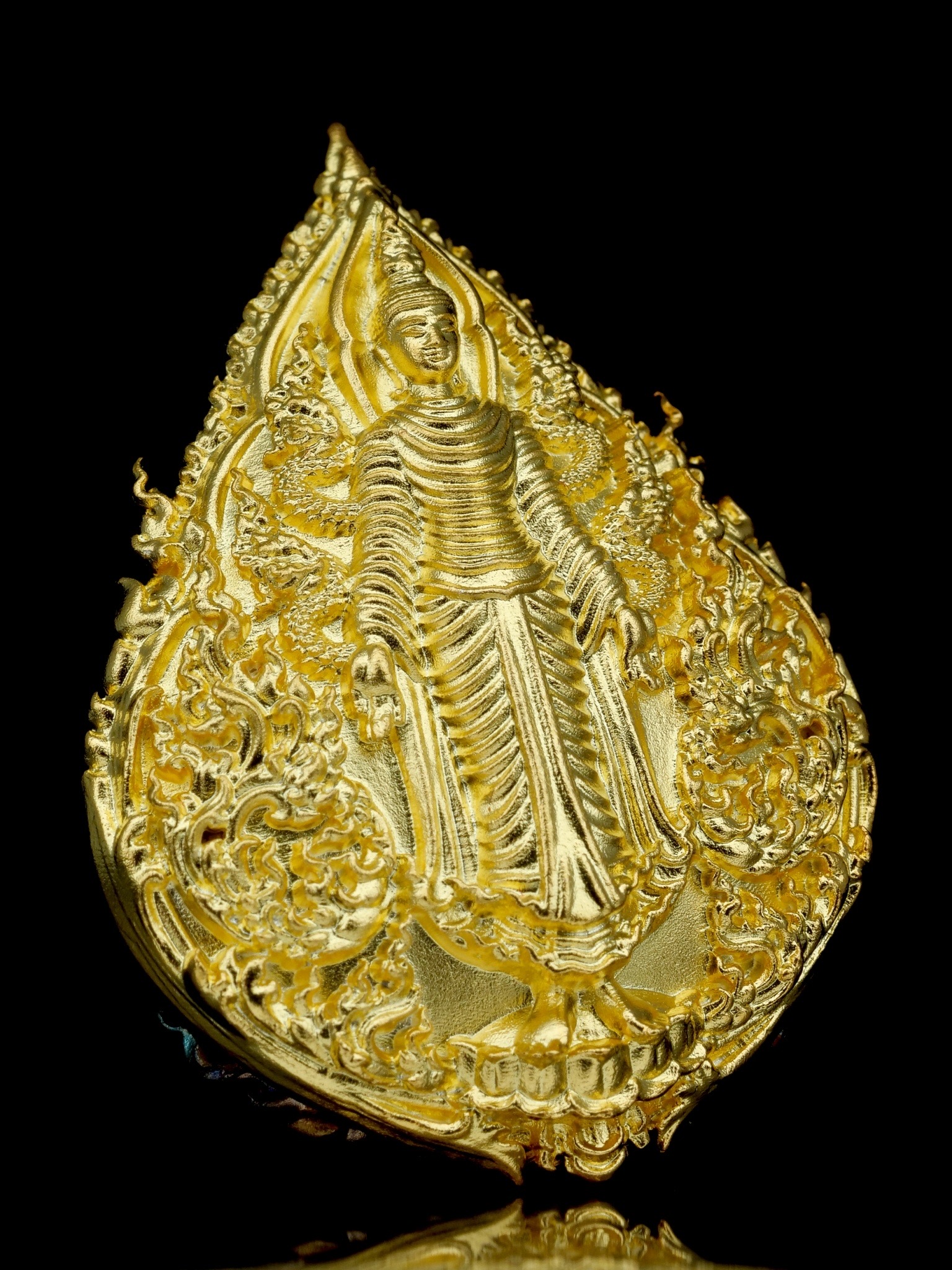 พระพุทธประทานพร รุ่น พุทธบารมี รหัส9 เนื้อบรอนซ์ชุบทอง องค์สีรุ้ง