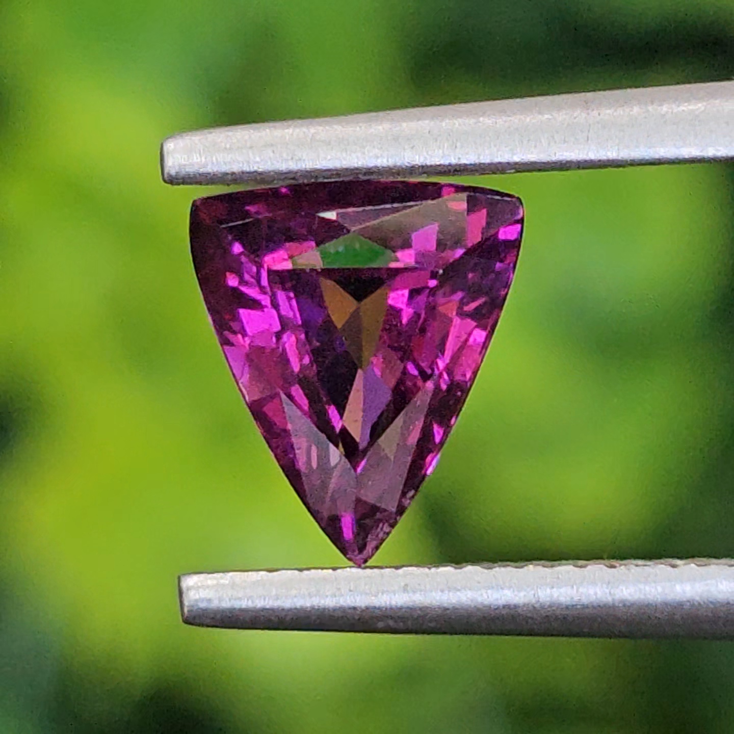 พลอย อุมบาไลต์ การ์เน็ต Umbalite Garnet 1.16 กะรัต (Cts.) ดิบ Unheated ลอยแท้ อัญมณีมงคลประจําวันเกิด เครื่องประดับพลอย