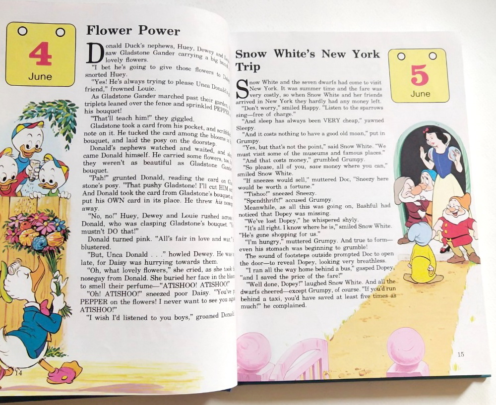 หนังสือภาพการ์ตูนดิสนีย์น่ารัก **หนังสิอเก่า มีตำหนิ โปรดตรวจสอบทุกภาพ ปกแข็ง ฉบับภาษาอังกฤษ เล่าเรื่องราวของทุกวันในฤดูร้อน ผ่านตัวการ์ตูนจากดิสนีย์ Story a Day for every day of the year ,Summer