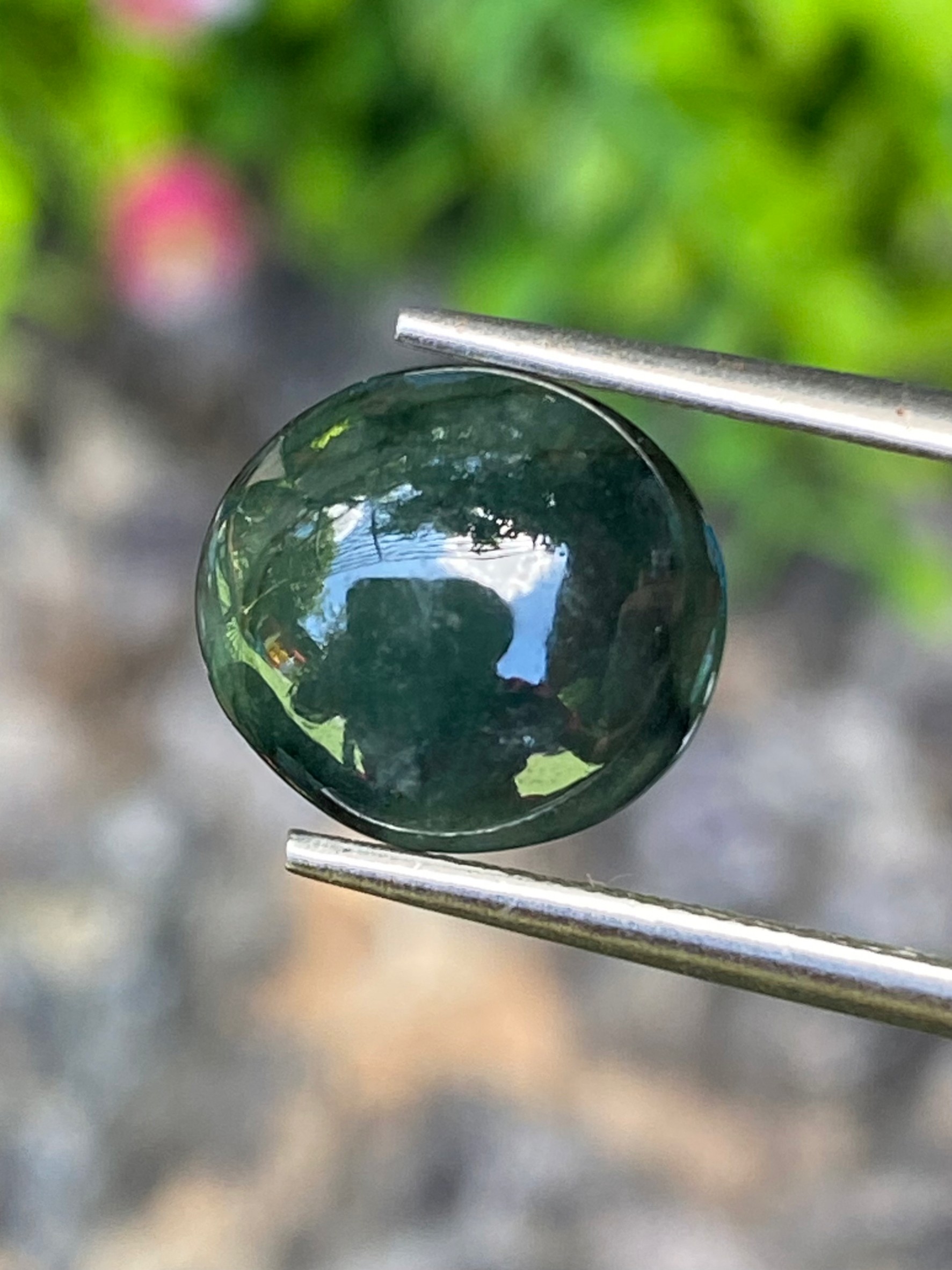 หยกพม่าเจียรนัย (Burmese jade ) 4.22 กะรัต หยกแท้ อัญมณีมงคลประจําวันเกิด เครื่องประดับหยก