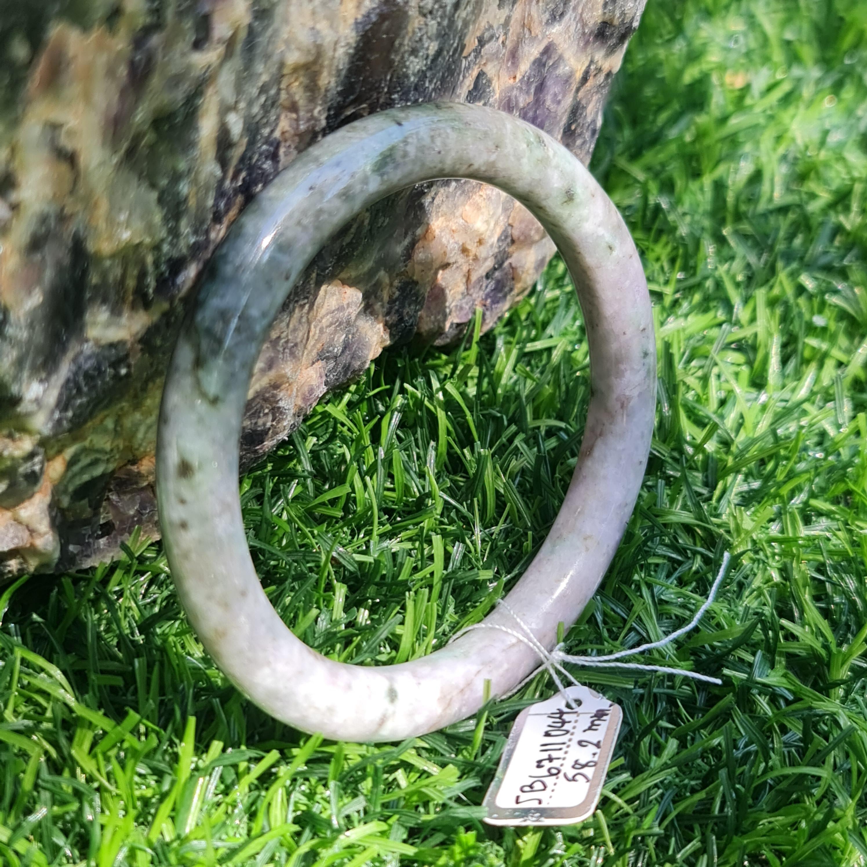 JB6711044 หยก พม่า แท้ Jade กำไลหยก 58.2 มม. (Jadeite bracelet) พม่า (Myanmar)