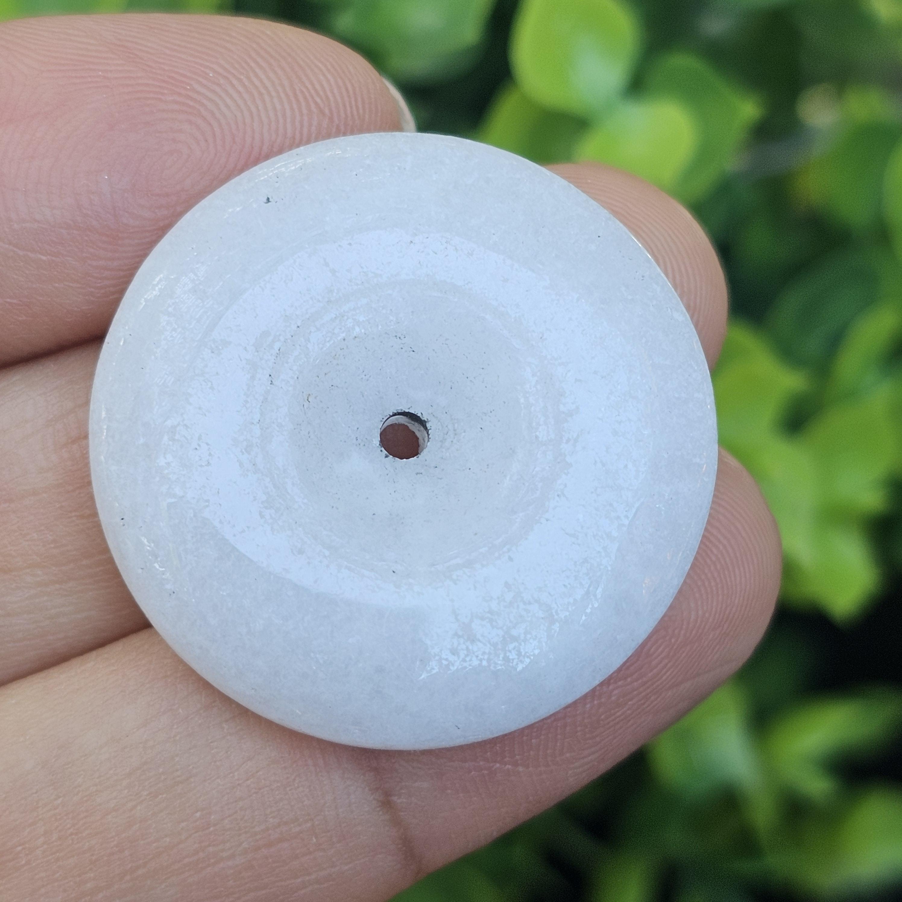 หยก พม่า แท้ Jade จี้โดนัทหยก (Bi-dise jadeite) พม่า (Myanmar) 58.40 กะรัต (Cts.)