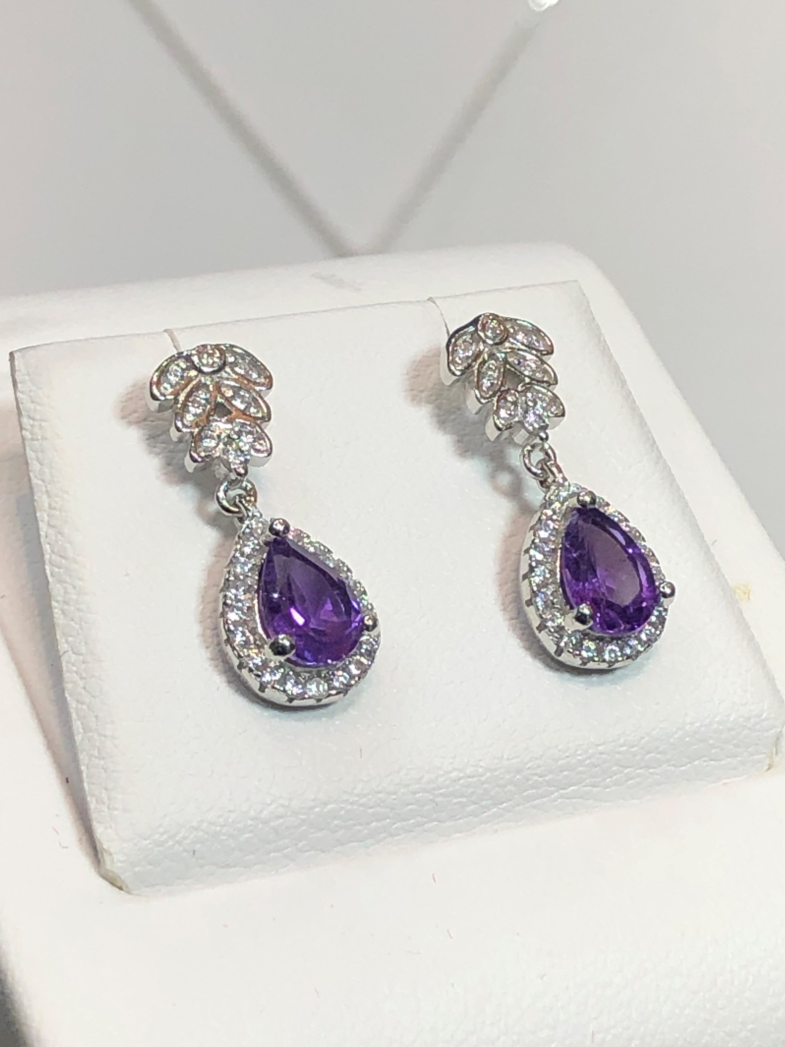 ชุดเครื่องประดับพลอย อเมทิส Amethyst Jewelry ตัวเรือนเงินแท้ ชุบทองคำขาว เพชร CZ คัดคุณภาพ