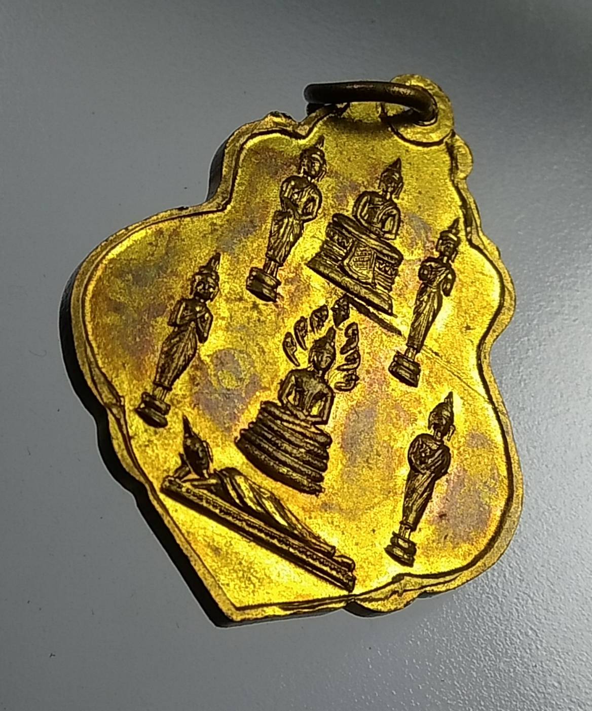 A902 เหรียญพระพุทธ วัดชลอ จ.นนทบุรี รุ่น1 หลังพระประจำวัน ปี2515