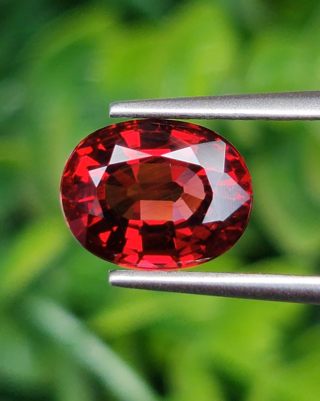 พลอย โรโดไลต์ กาเน็ท Rhodolite Garnet 3.06 กะรัต Cts.พลอยแท้ อัญมณีมงคลประจําวันเกิด เครื่องประดับพลอย