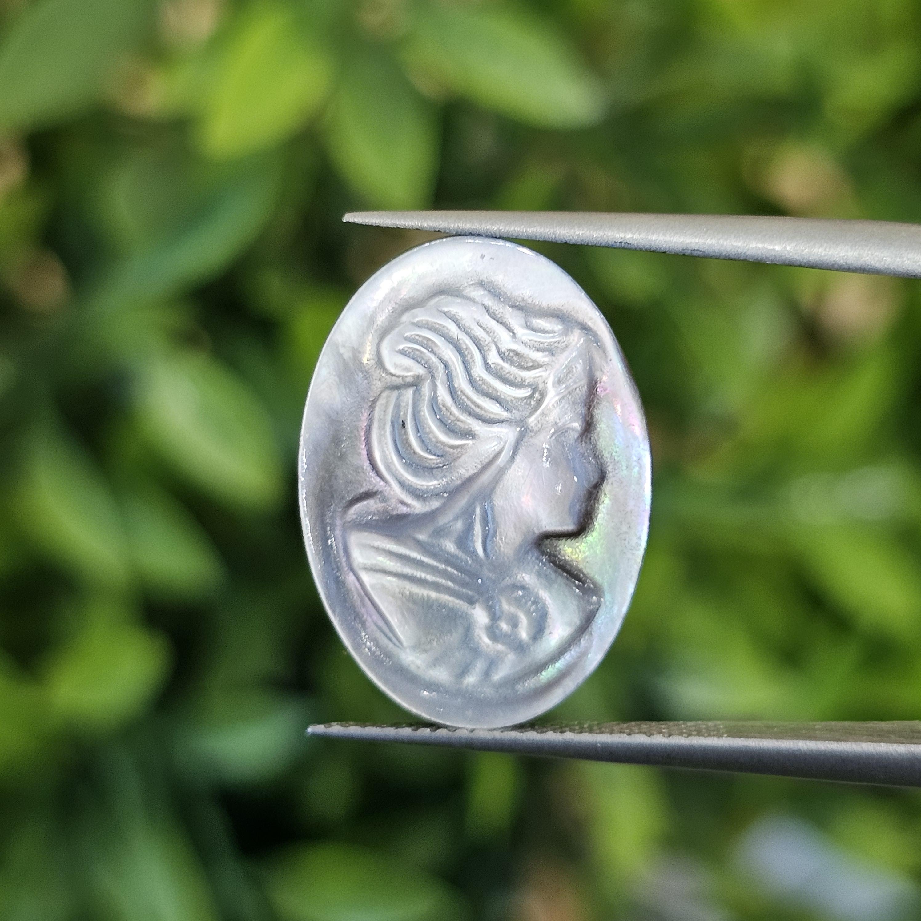 เปลือกหอยมุก แกะสลัก Pearl Shell Carved 4.38 กะรัต (Cts.)