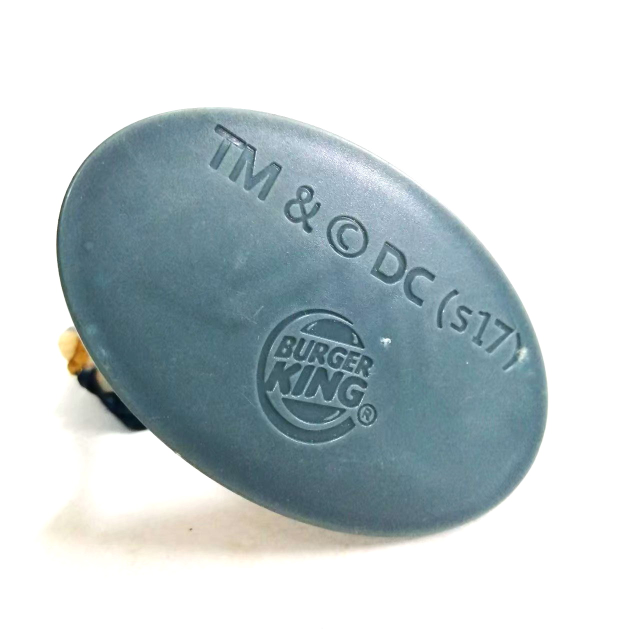 ขนาด 5 นิ้ว ฟิกเกอร์ยางตันวันเดอร์วูเม่นพรีเมี่ยมเบอร์เกอร์คิง มีฐานไม่พบบ่อย มือสองมีรอยบ้างของมีตามภาพ ไม่หัก ไม่กาว มีรอยบ้าง