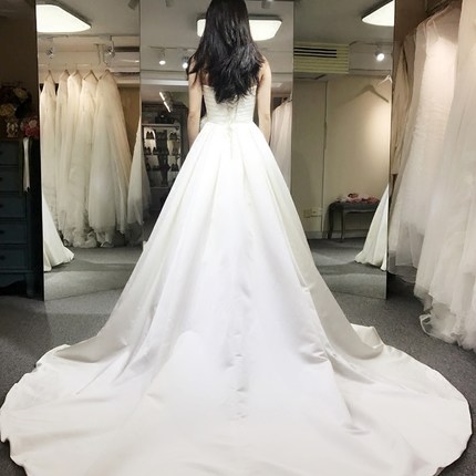 ชุดแต่งงาน เกาะอก จับเดรป เชือกผูกหลัง