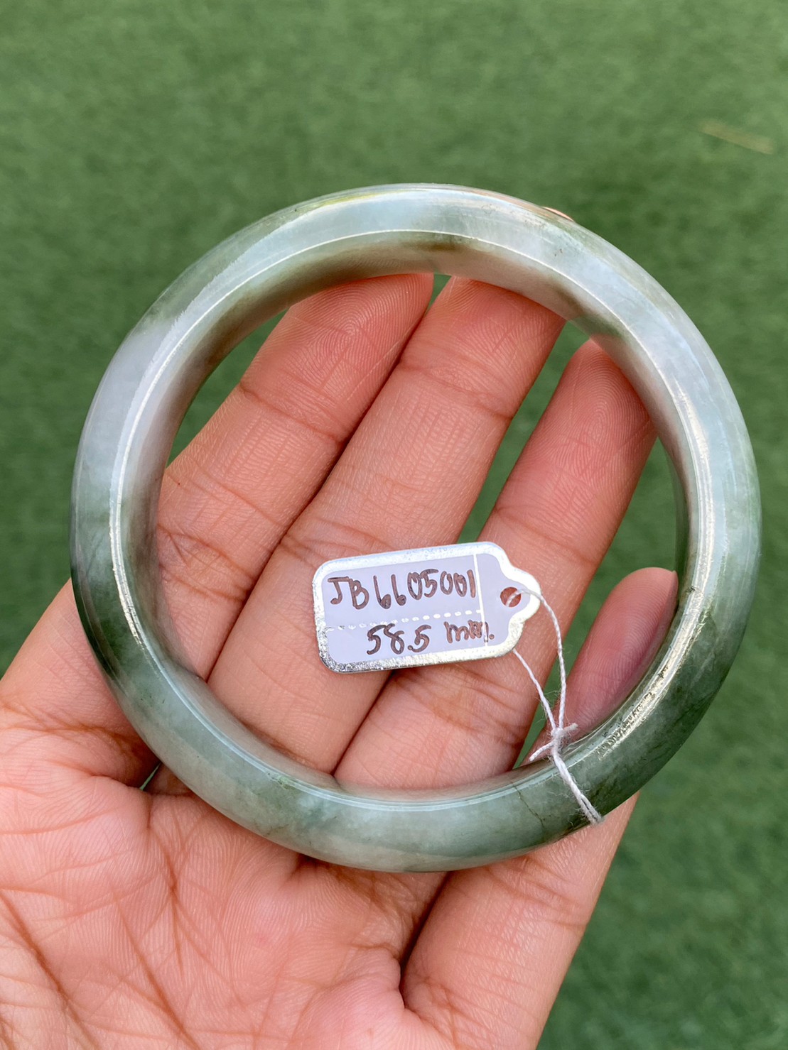 JB6605001 หยก พม่า แท้ Jade กำไลหยก (Jadeite bracelet) พม่า (Myanmar) 58.5 มม