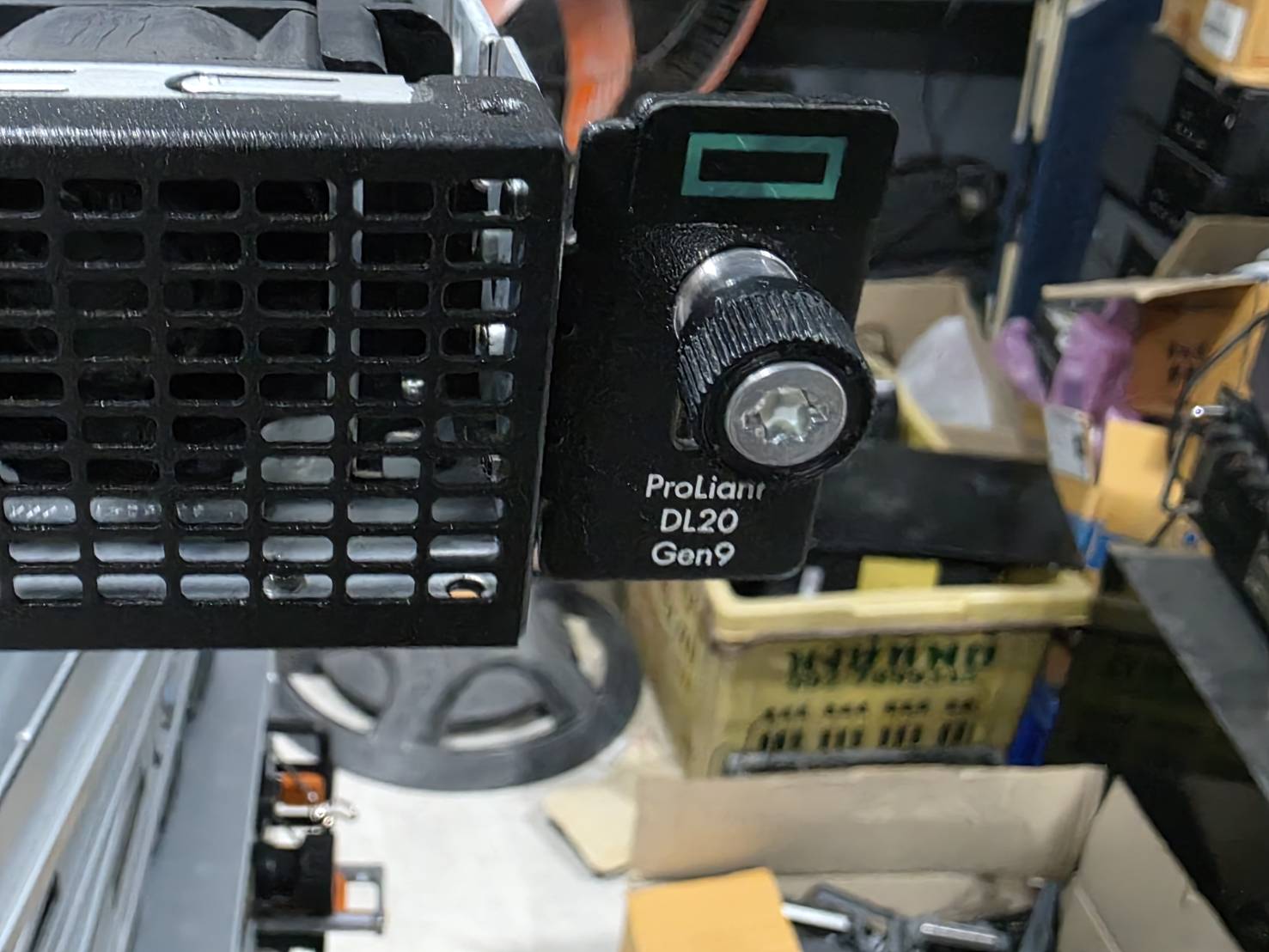 Server Hp Dl20 Gen9 E5-2609v3 Ram 8GB HDD 1TB x2 ลิขสิทธิ์ windows server 2016 แท้