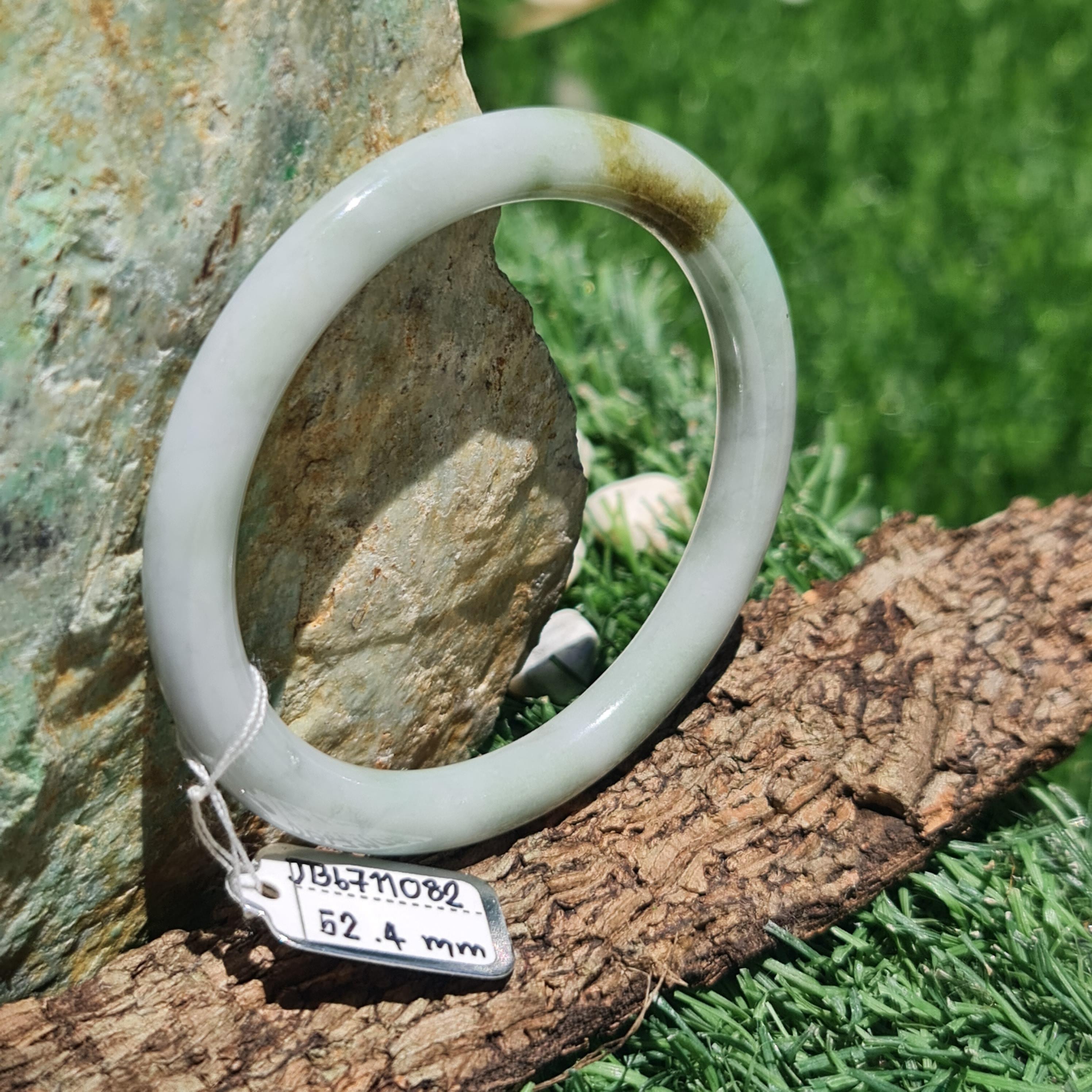 JB6711082 หยก พม่า แท้ Jade กำไลหยก 52.4 มม. (Jadeite bracelet) พม่า (Myanmar)