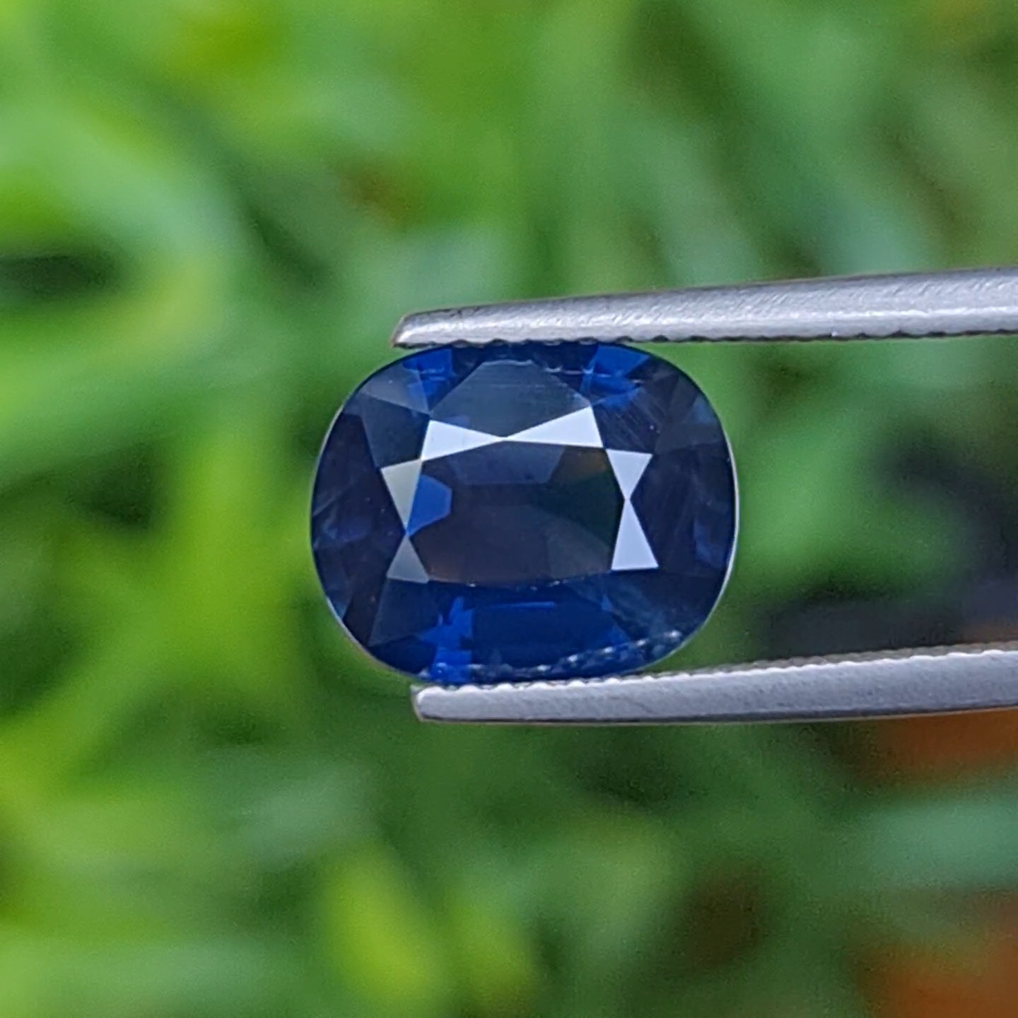 พลอย ไพลิน Blue Sapphire 3.26 กะรัต (Cts.) พลอยแท้ อัญมณีมงคลประจําวันเกิด เครื่องประดับพลอย