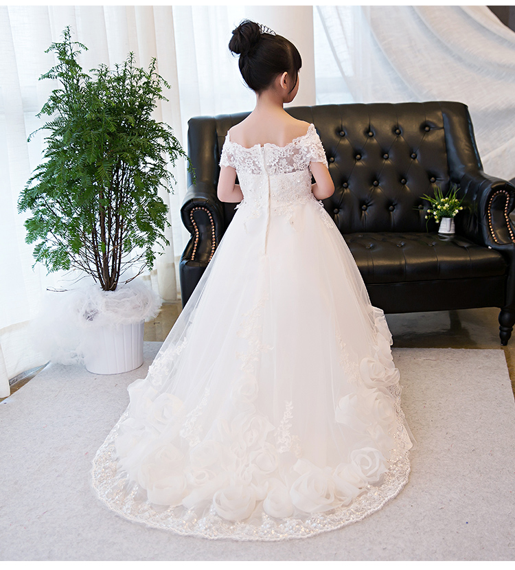 Pre-order ชุดราตรีเด็ก ชุดออกงาน ชุดกระโปรง สไตล์เจ้าหญิง แบบไหล่ปาด ผ้าลูกไม้ แต่งดอก ปล่อยชายยาว มีซิปหลัง